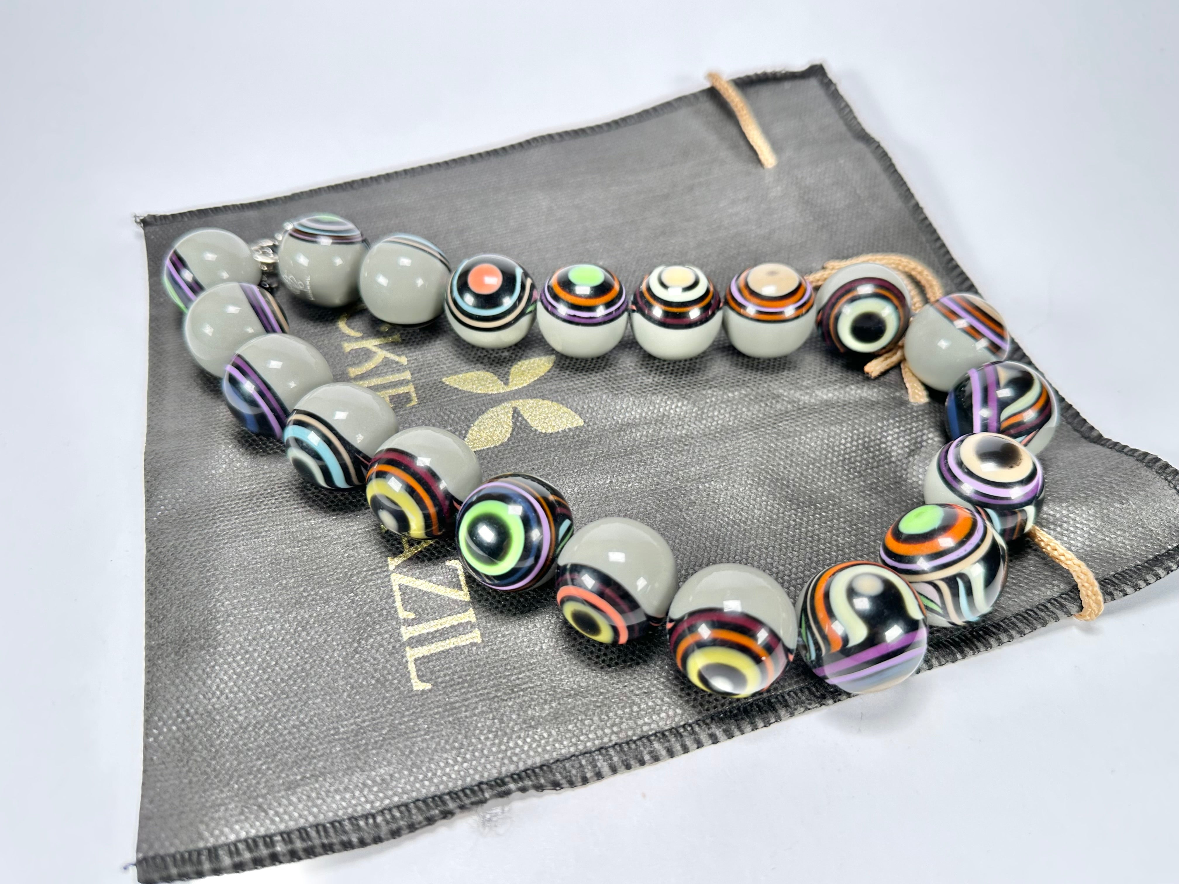 Jackie Brazil "Darning" Grey Swirls Balls With Cat Eyes Choker Resin Necklace ( N3200 )