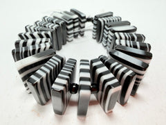 Jackie Brazil "Patricia" Liquorice Squares & Beads Black & White Mix Resin Bracelet ( B0192 )