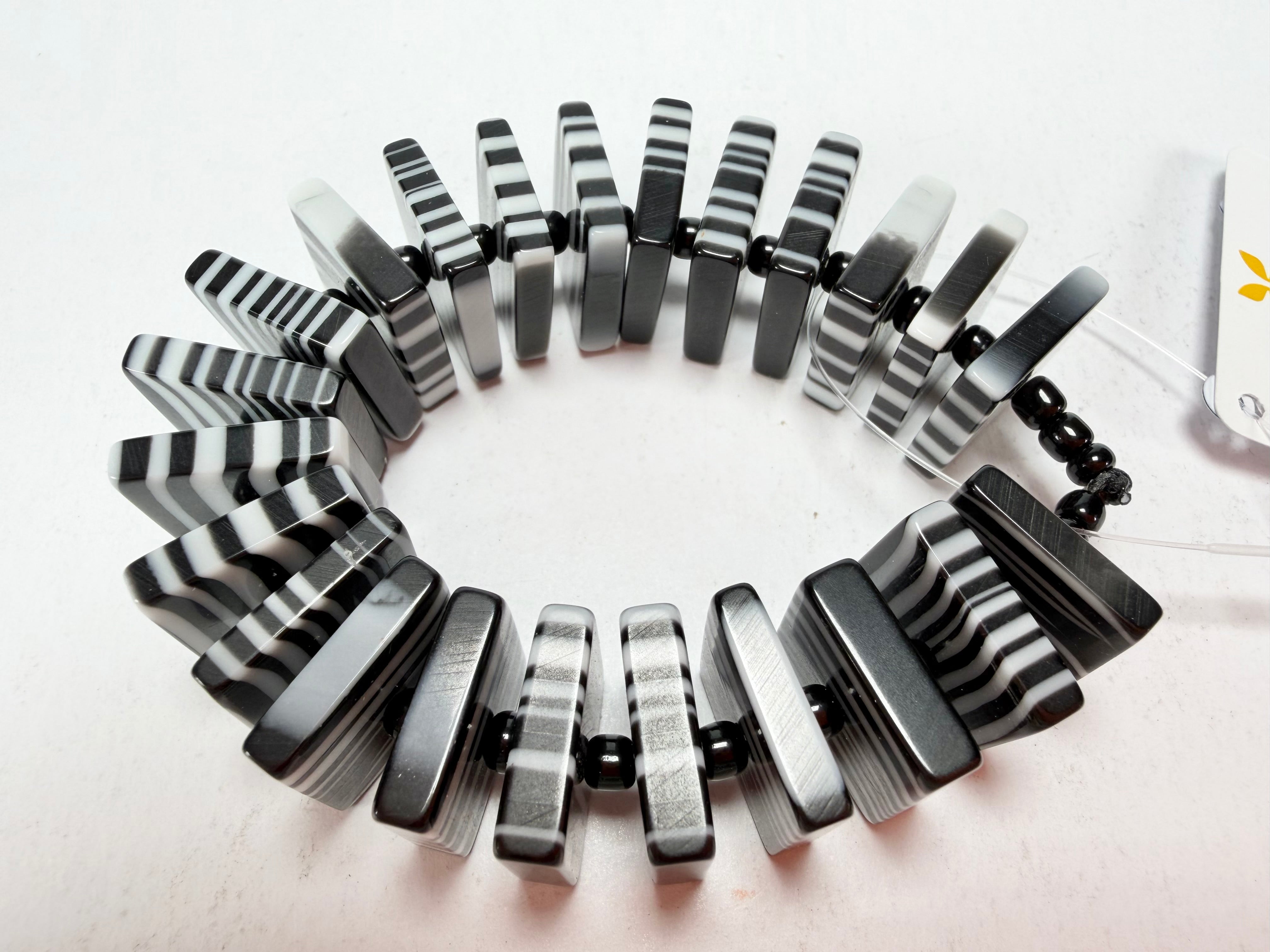 Jackie Brazil "Patricia" Liquorice Squares & Beads Black & White Mix Resin Bracelet ( B0192 )