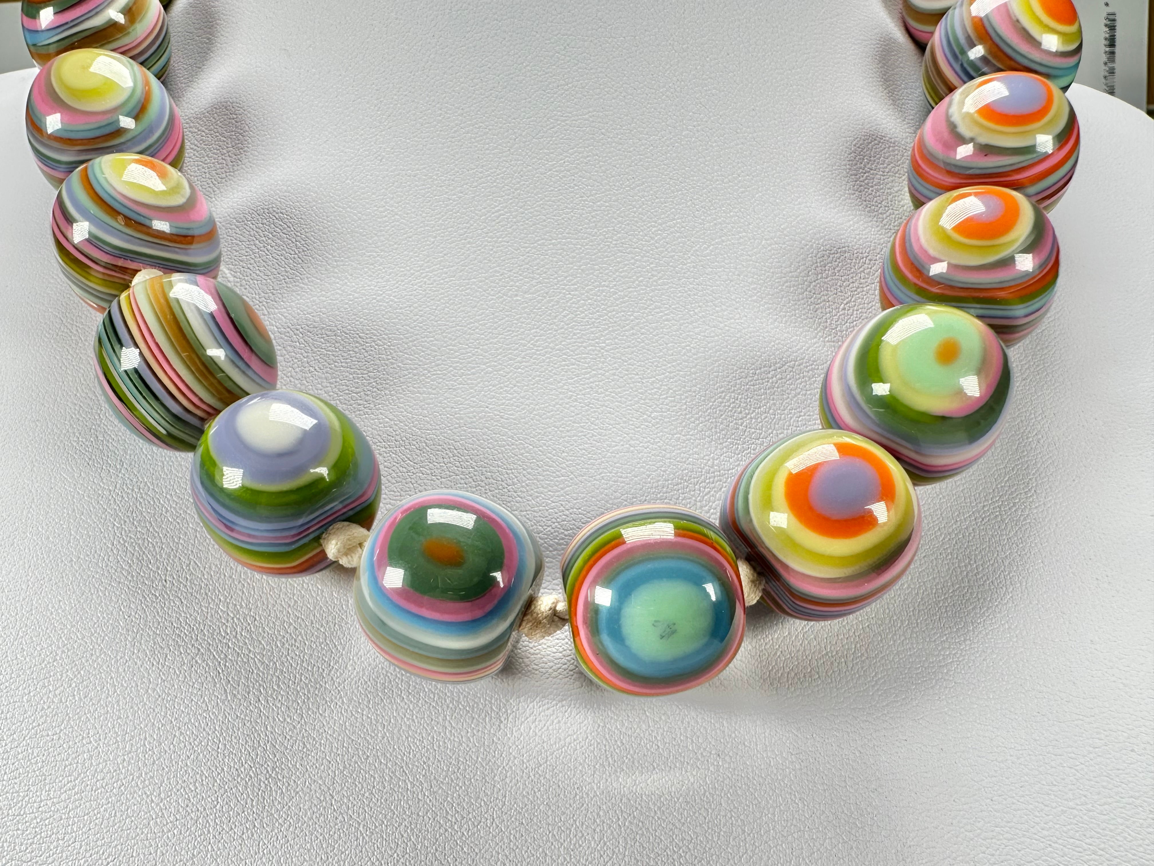 Jackie Brazil "Cat Eyes" Spring Colour Liquorice Balls Resin Necklace 50cm ( N0894 )