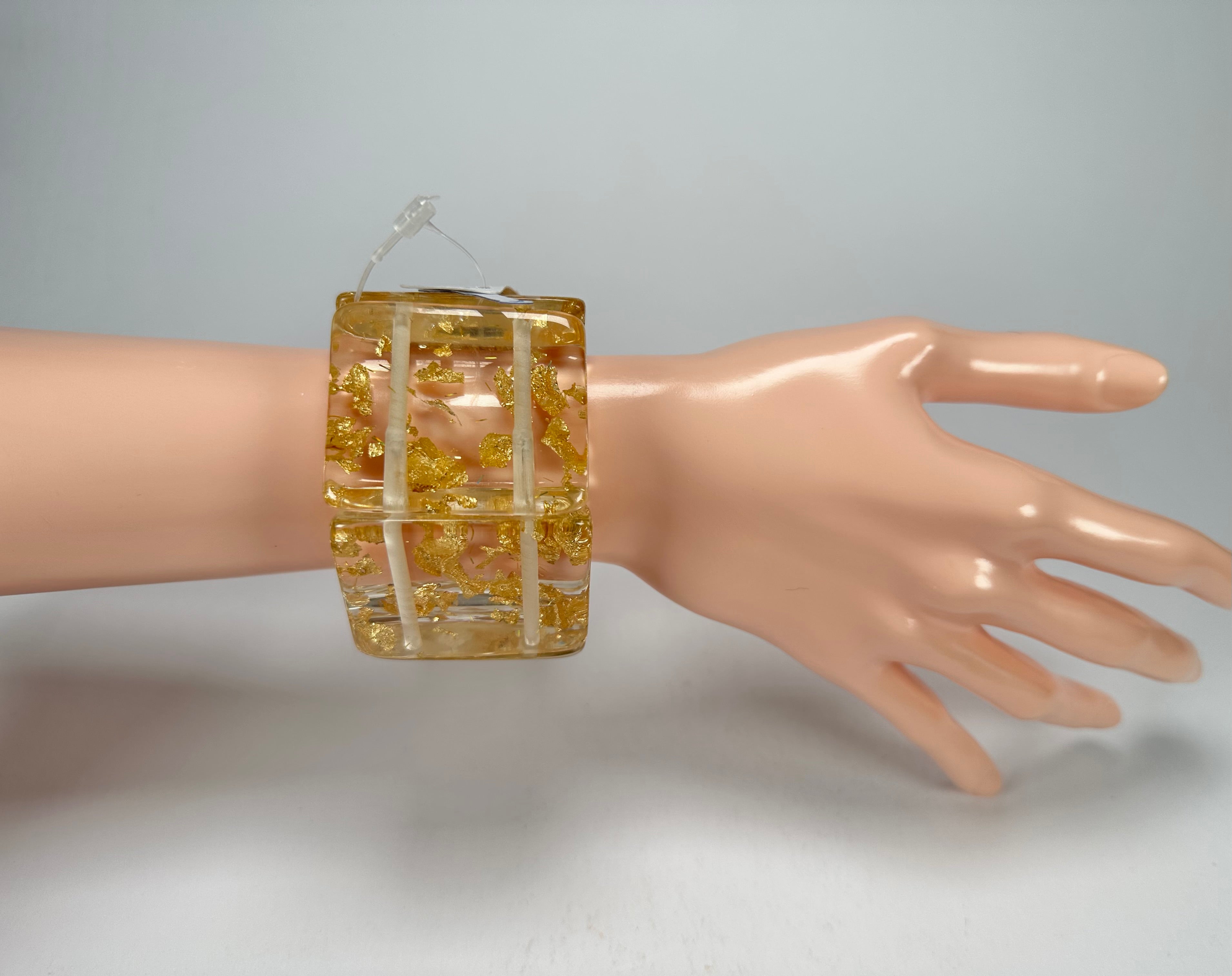 Jackie Brazil "Sabrina" Gold Flakes Elasticated Bracelet ( B0225 )