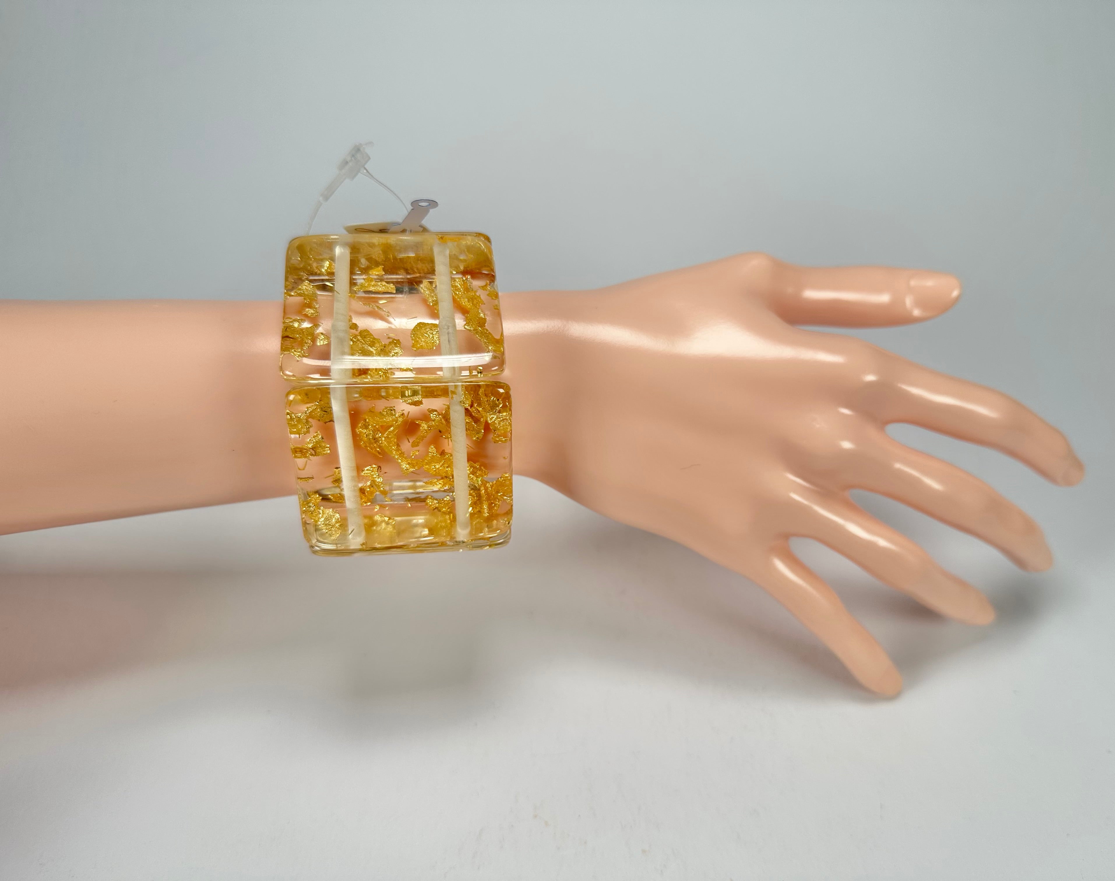 Jackie Brazil "Sabrina" Gold Flakes Elasticated Bracelet ( B0225 )