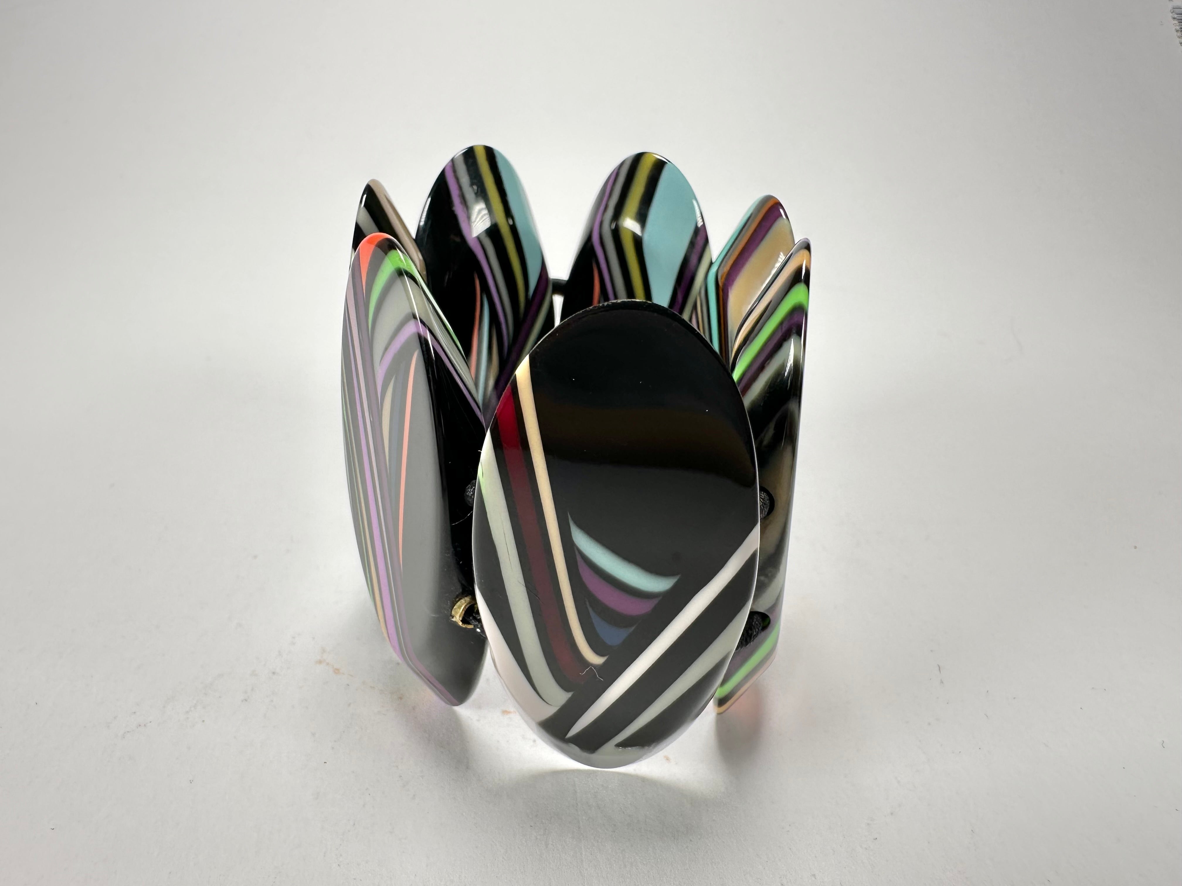 Jackie Brazil "Mouline" Black Swirls 7 Piece Oval Elasticated Bracelet ( B3168 )