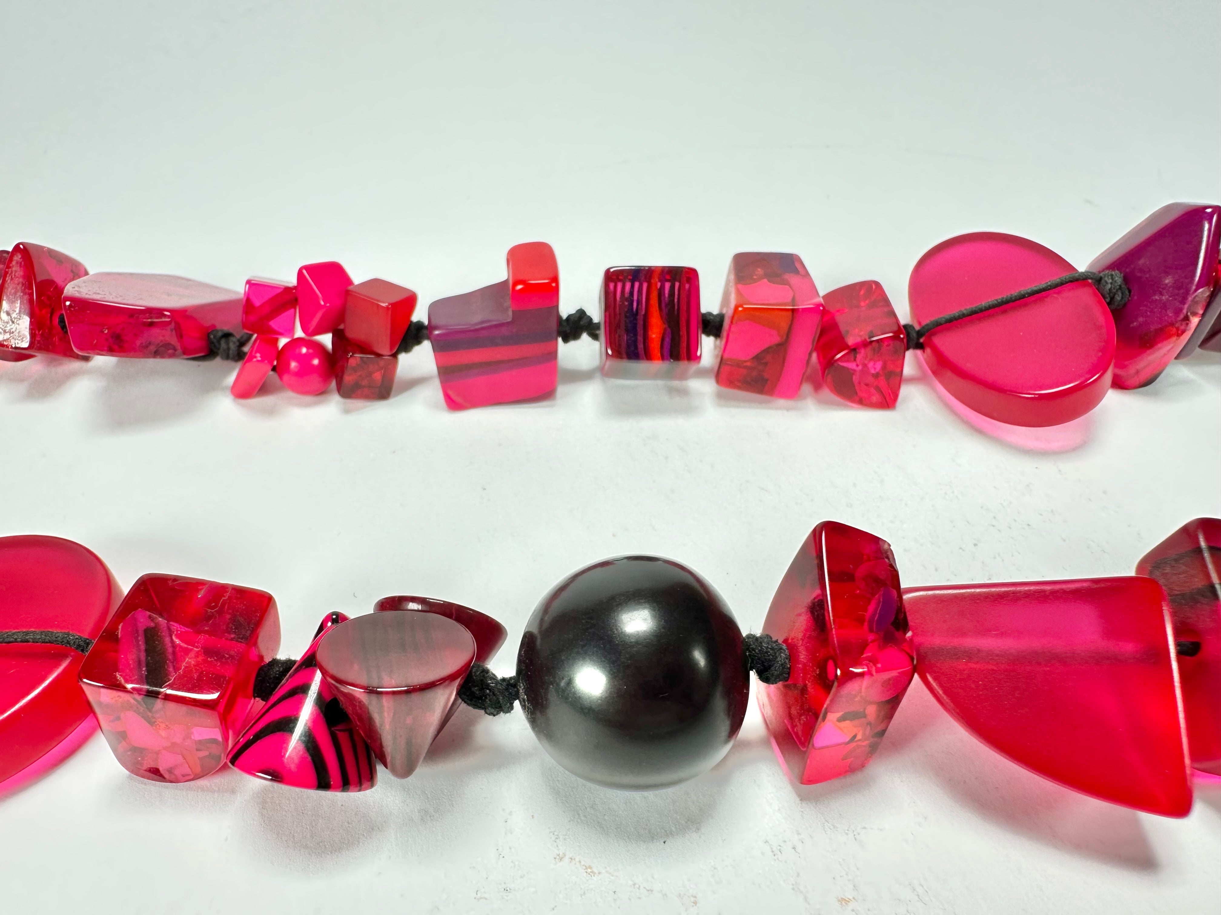 Jackie Brazil "Indiana" Red Mix Multi-Bead Medium Resin 70cm Necklace ( N0033 )