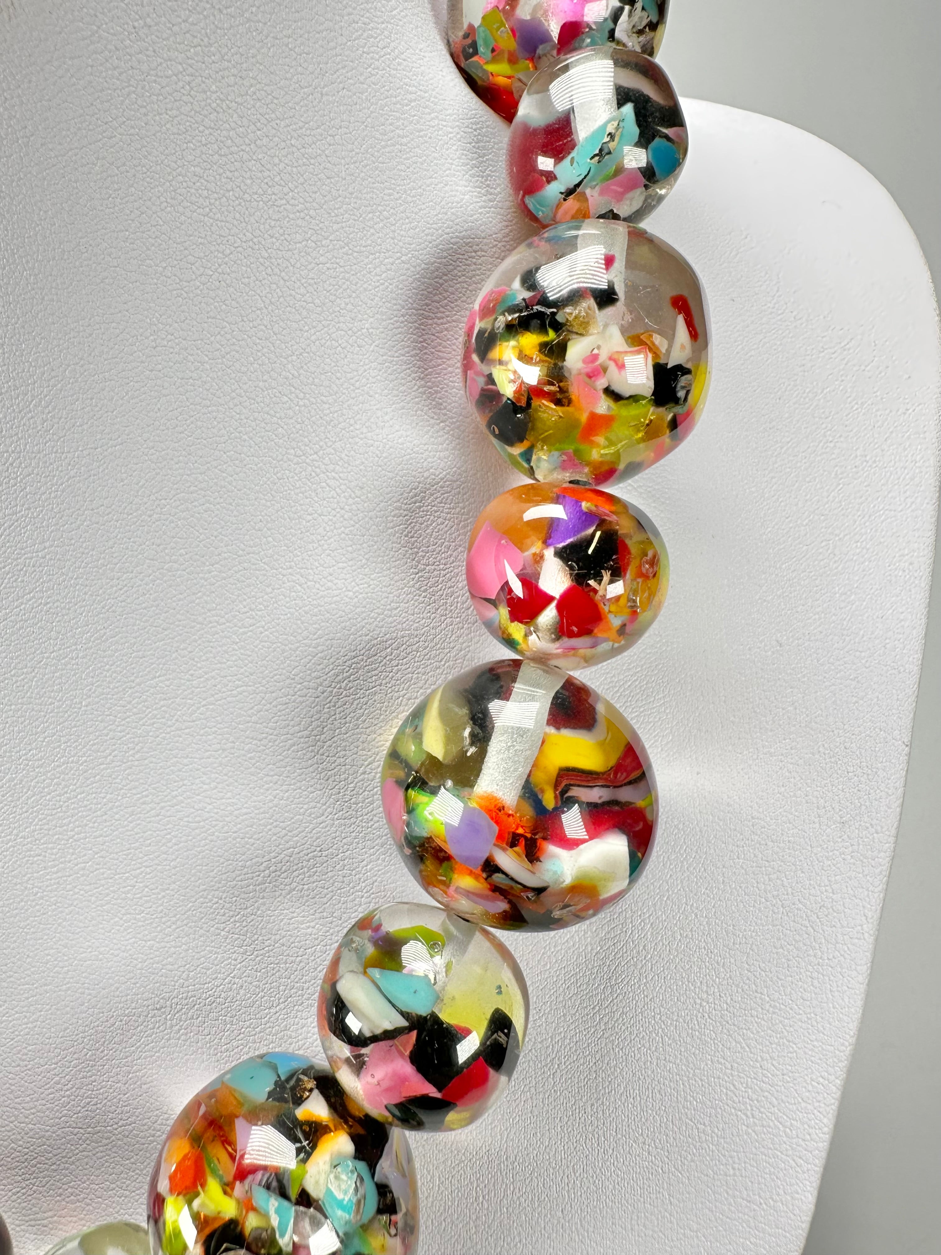 Jackie Brazil "Large spheres"  Short Abstract Cascade Necklace 50cm ( N2692 )