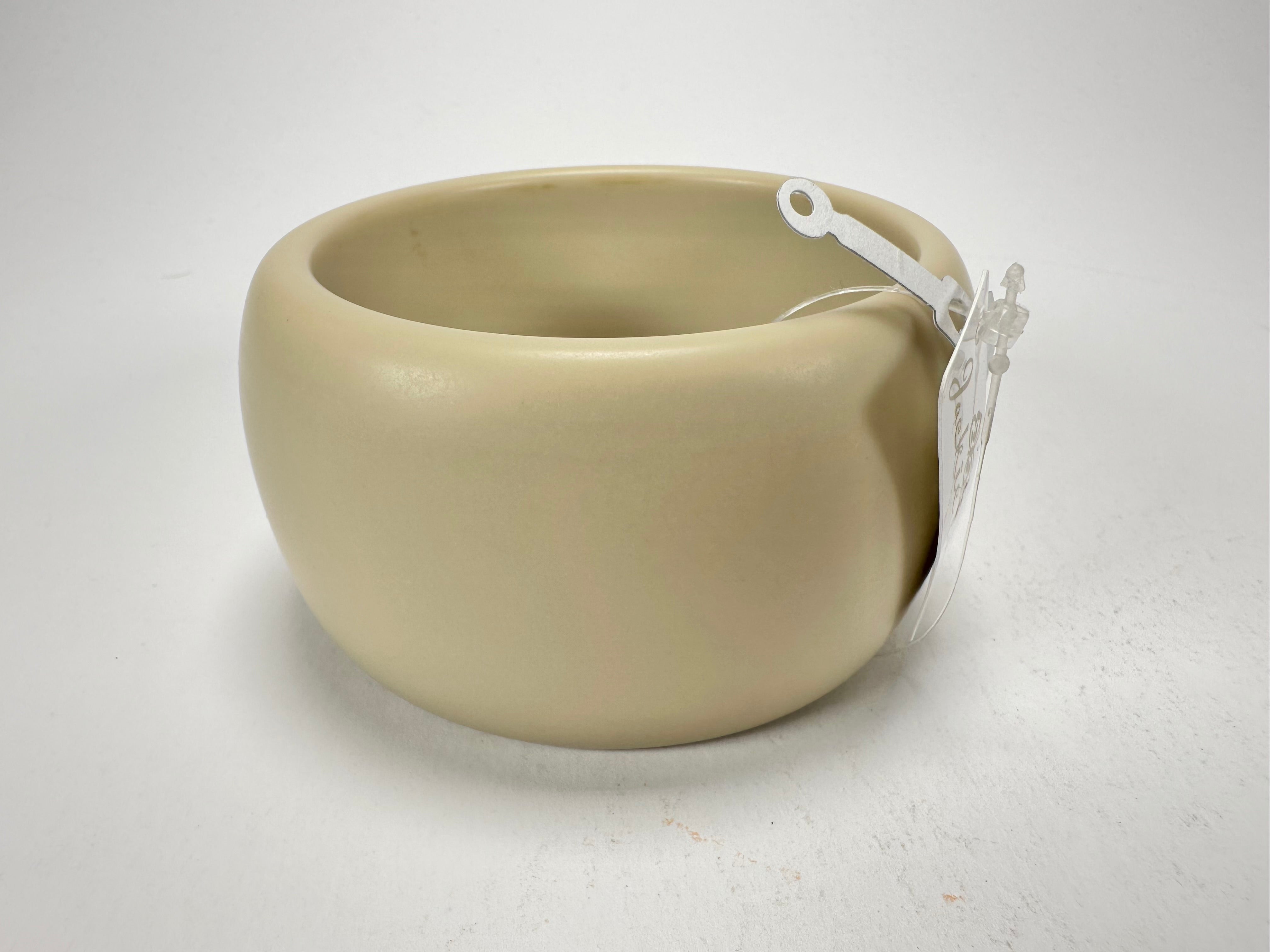 Jackie Brazil "Carmen" Natural Beige Matte 5cm Resin Bangle ( B2500 )