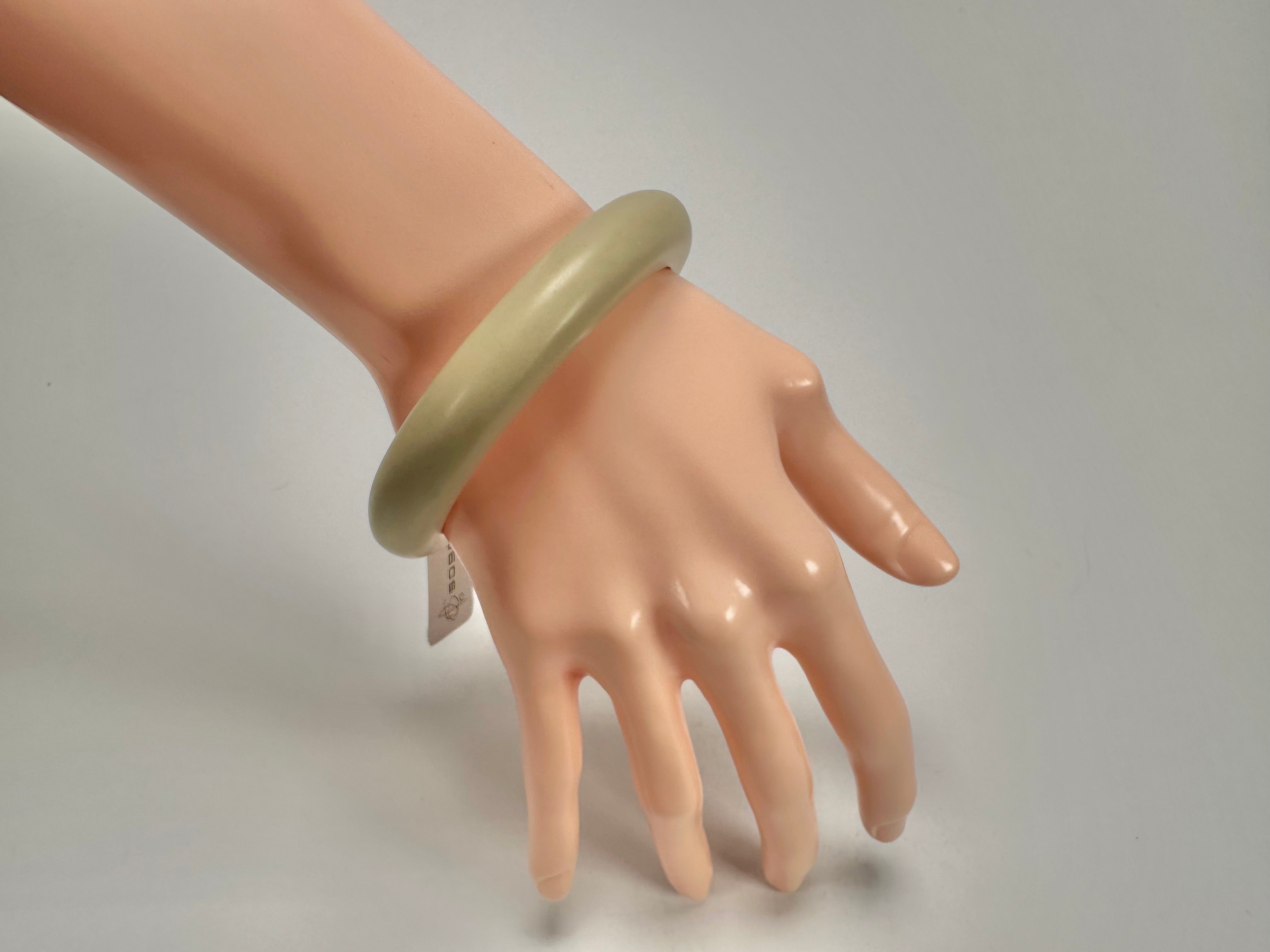Jackie Brazil "Cushie" Beige Matte Solid Round 1.3cm Bangle ( B0300 )