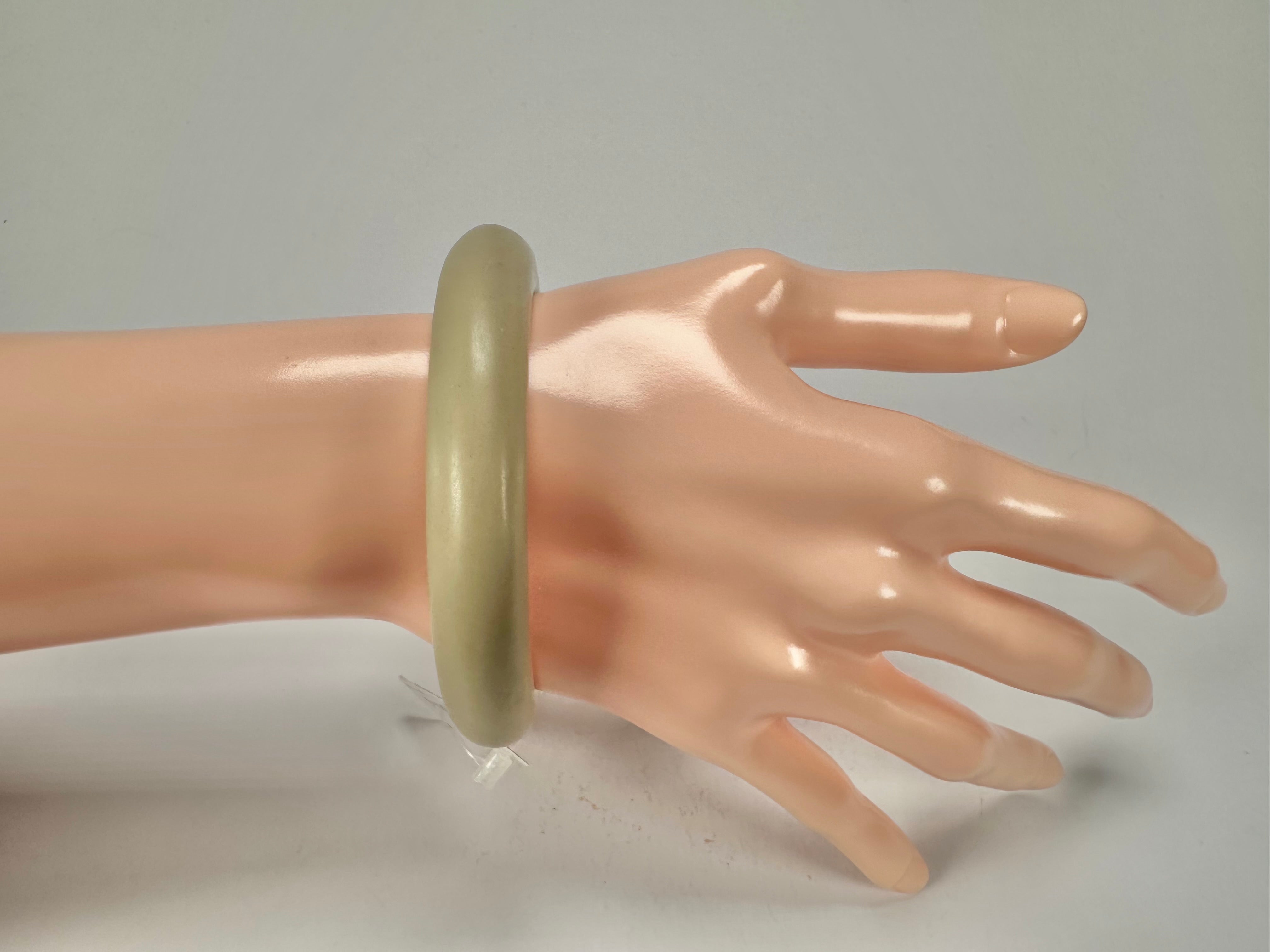 Jackie Brazil "Cushie" Beige Matte Solid Round 1.3cm Bangle ( B0300 )