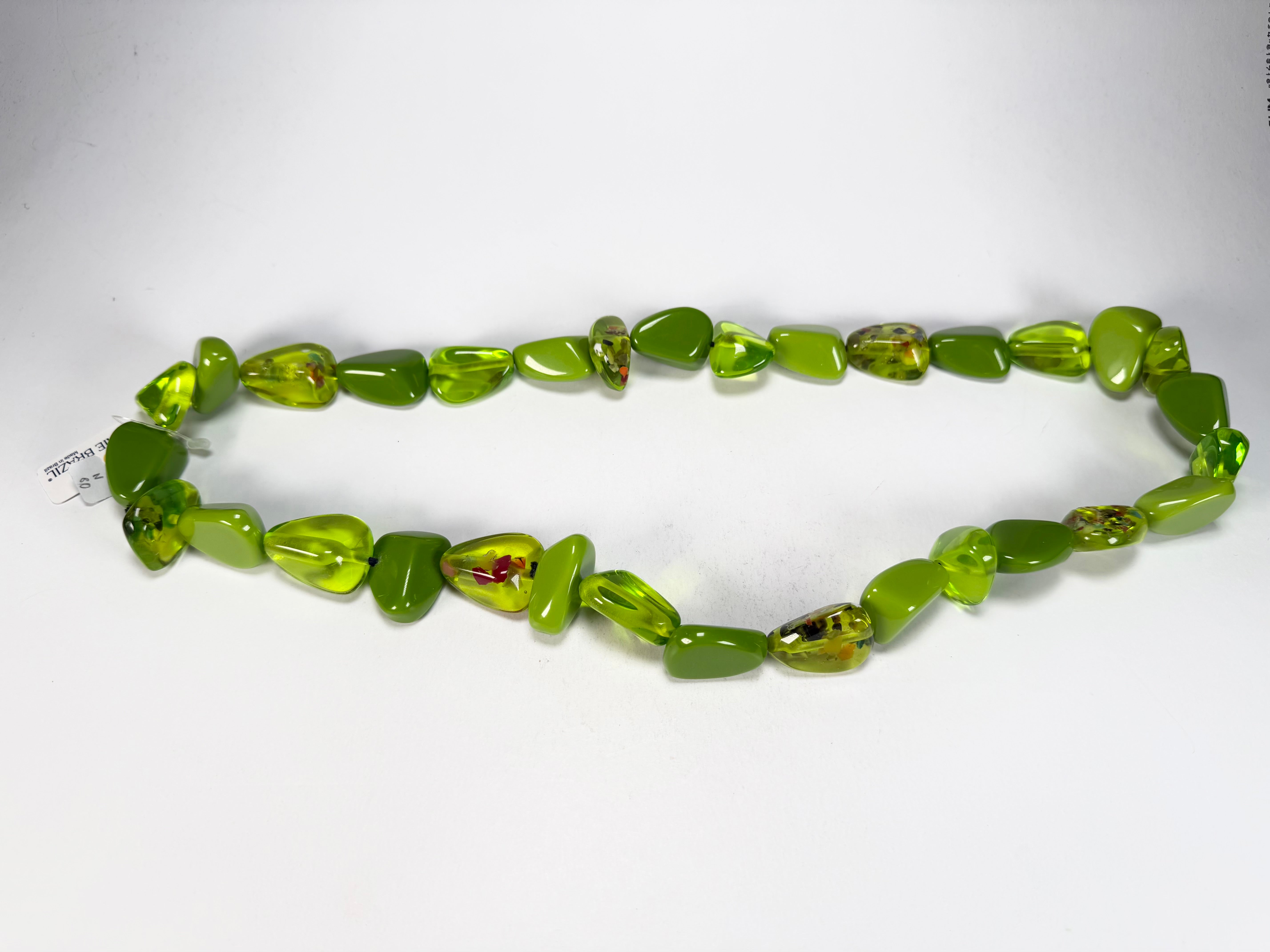 Jackie Brazil "Diamonds" Green & Transparent Flintstone Bone 80cm Necklace ( N0080 )