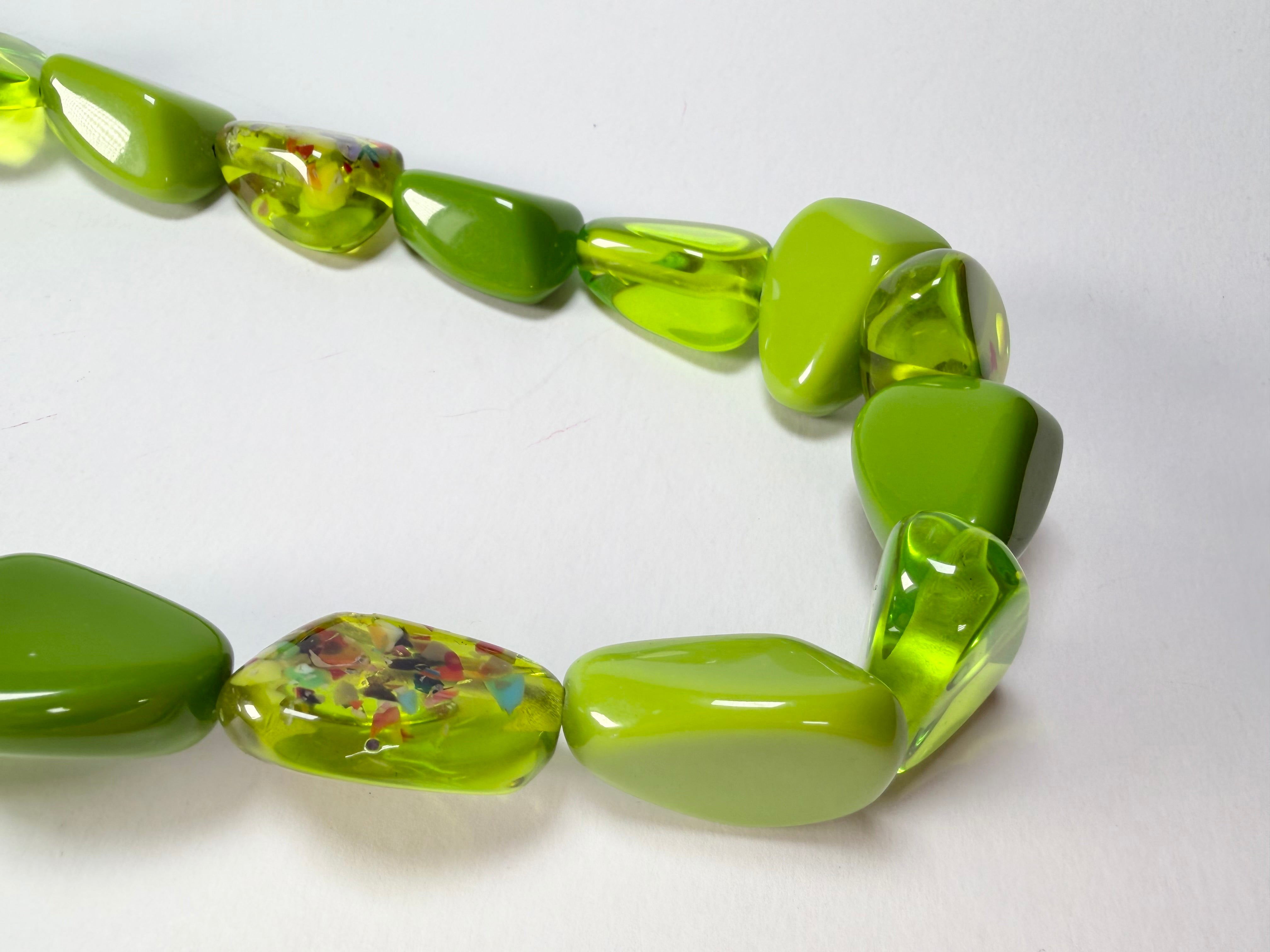 Jackie Brazil "Diamonds" Green & Transparent Flintstone Bone 80cm Necklace ( N0080 )