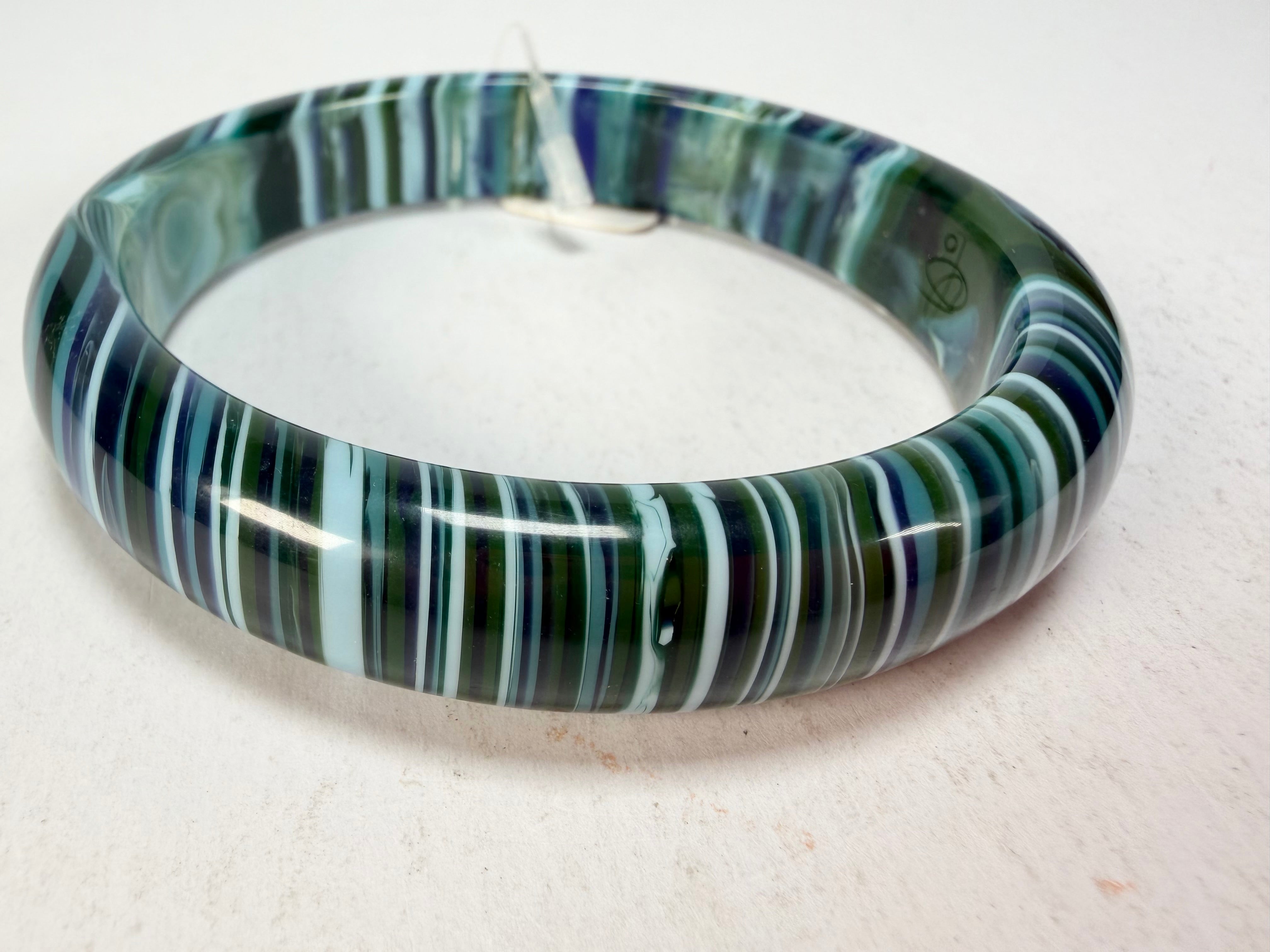 Jackie Brazil "Thin Cat Eye" Liquorice Allsorts with Cat Eye Blue Mix 1.3cm Resin Bangle ( B1151 )
