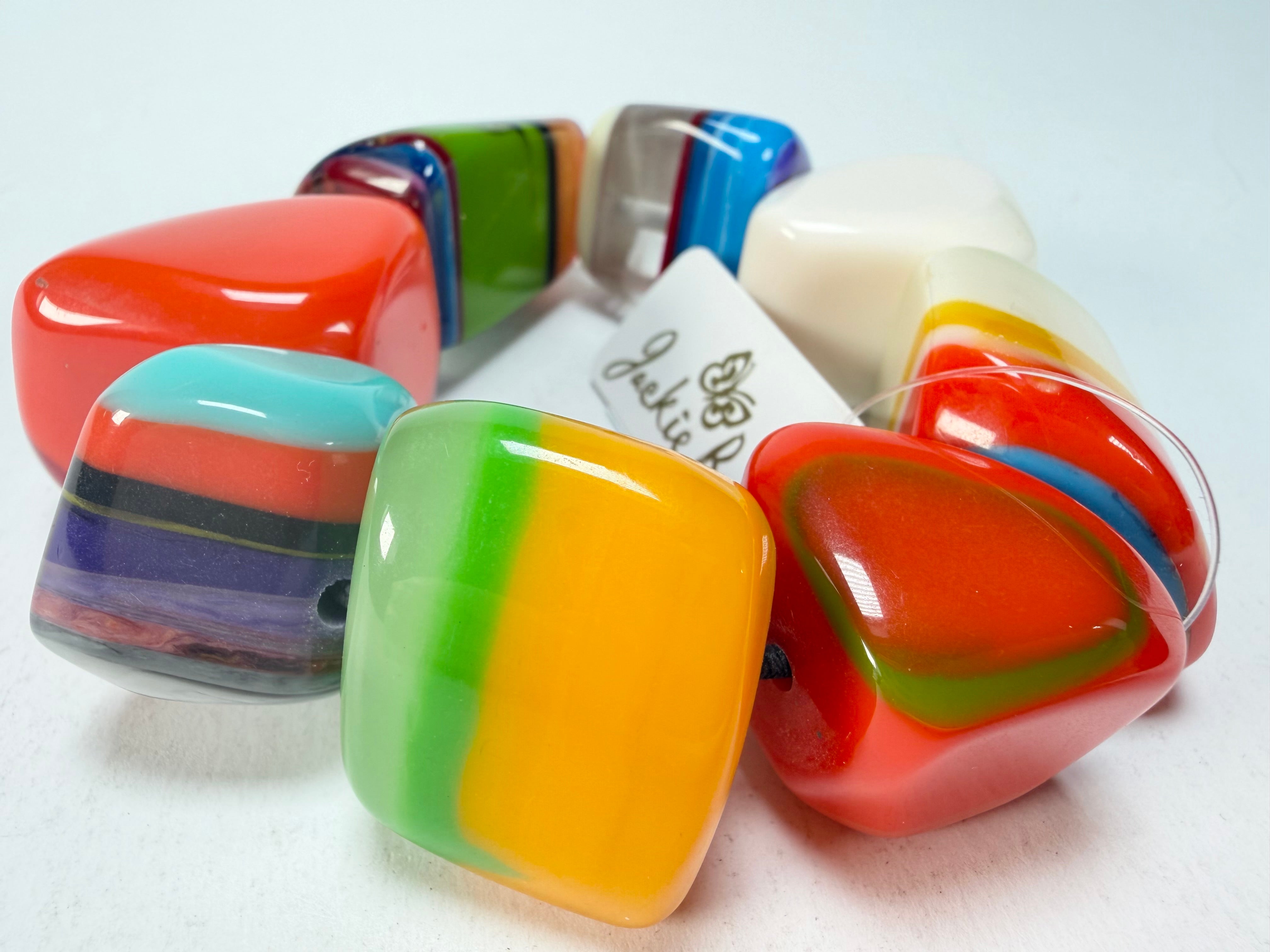 Jackie Brazil "8 PZS" Pop Art Natural Large Stones Elasticated Bracelet ( B0374 )