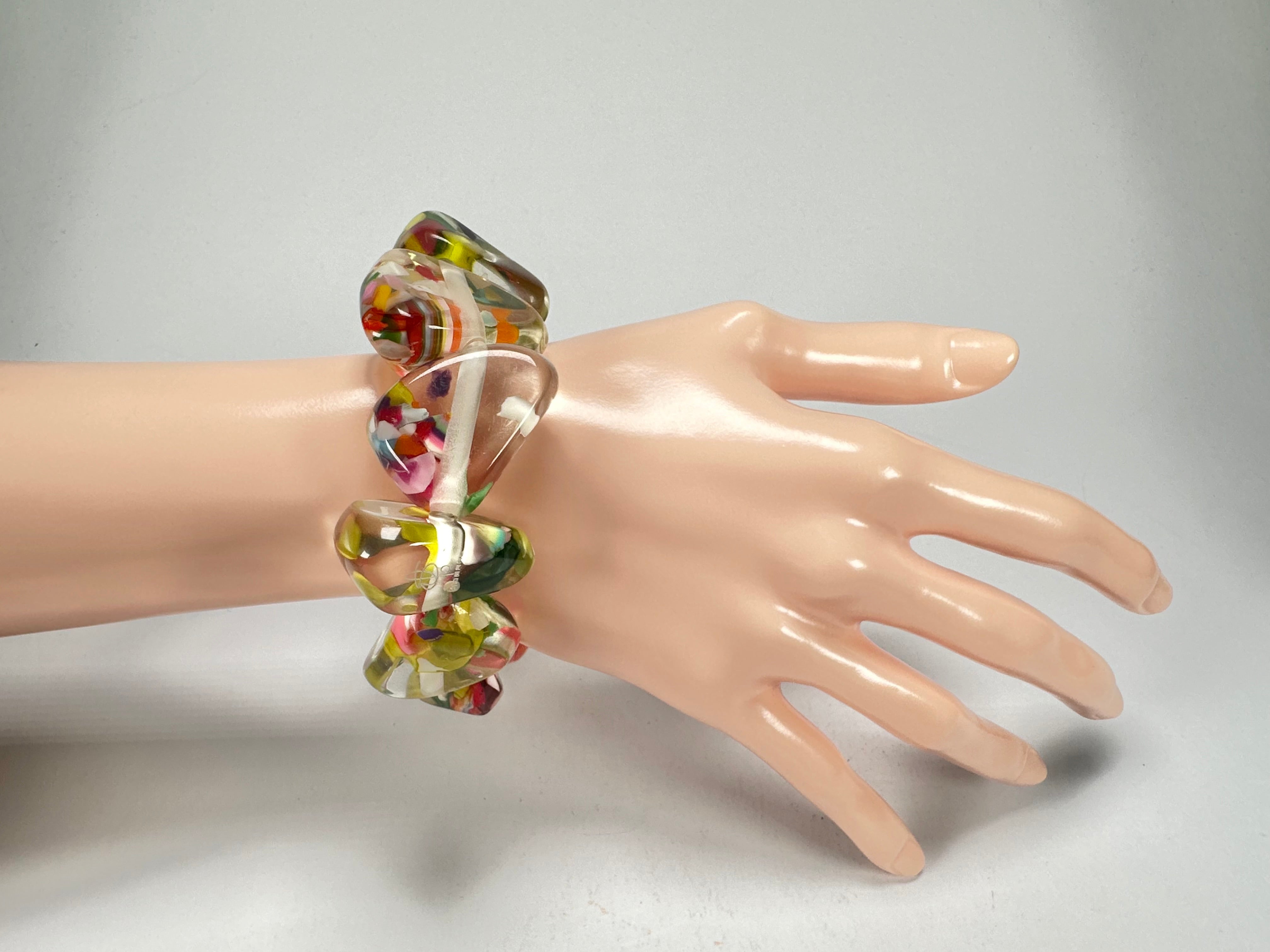 Jackie Brazil "Diamonds" Cascade Flintstone Bone Bracelet ( B0211 )