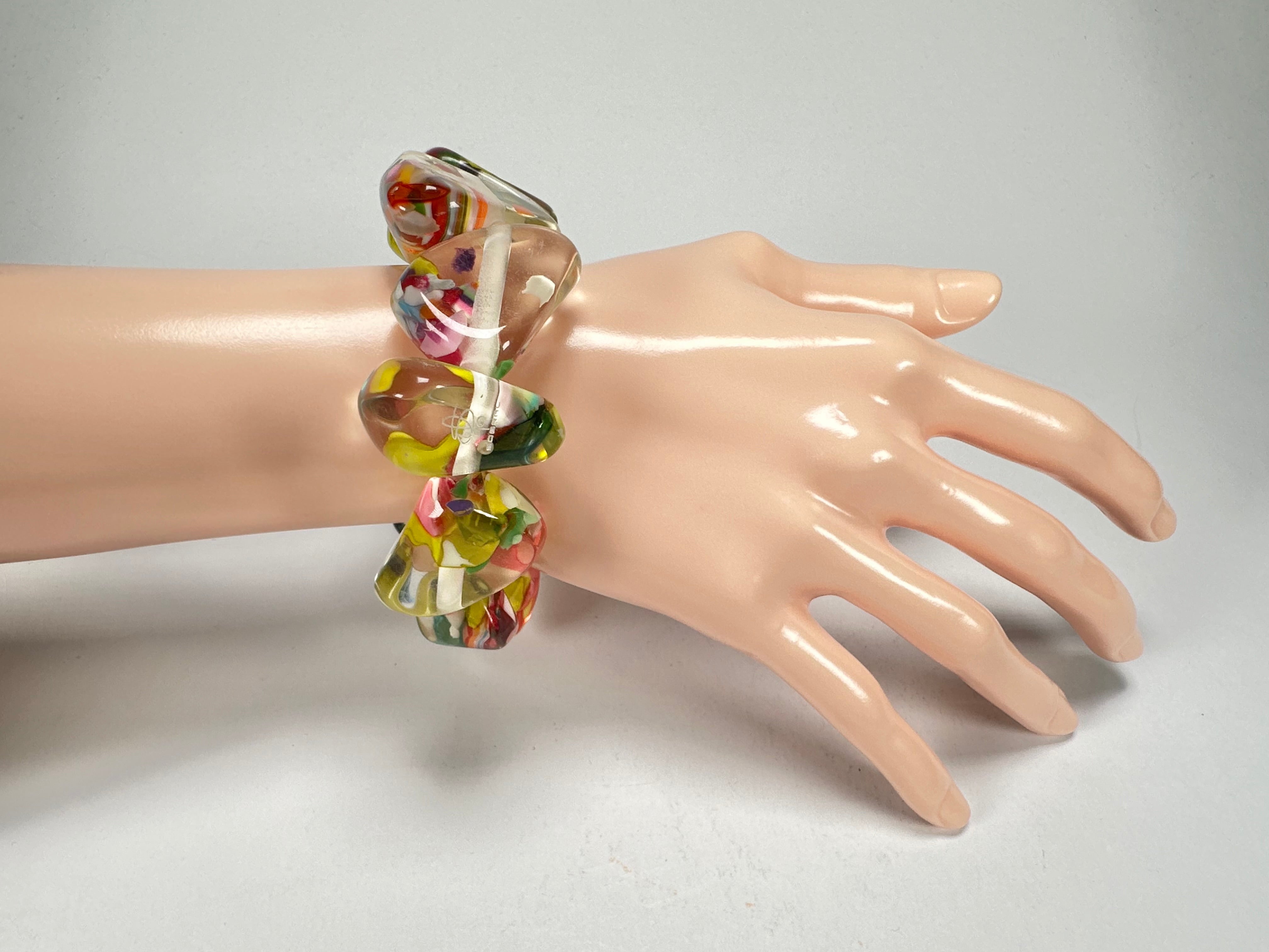 Jackie Brazil "Diamonds" Cascade Flintstone Bone Bracelet ( B0211 )