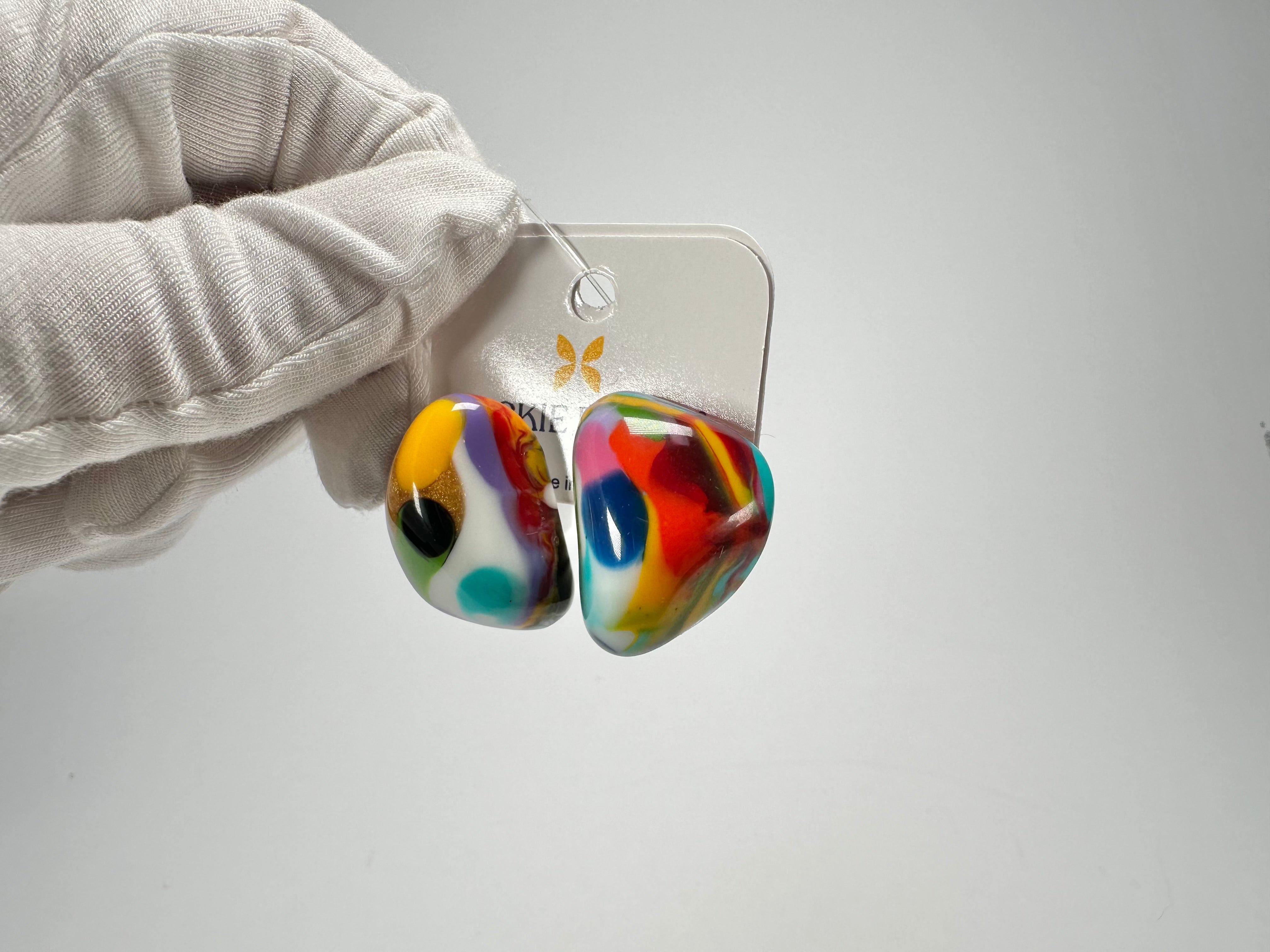 Jackie Brazil "Baby" Kandinsky Stone On Pin Resin Earrings ( E0045 )