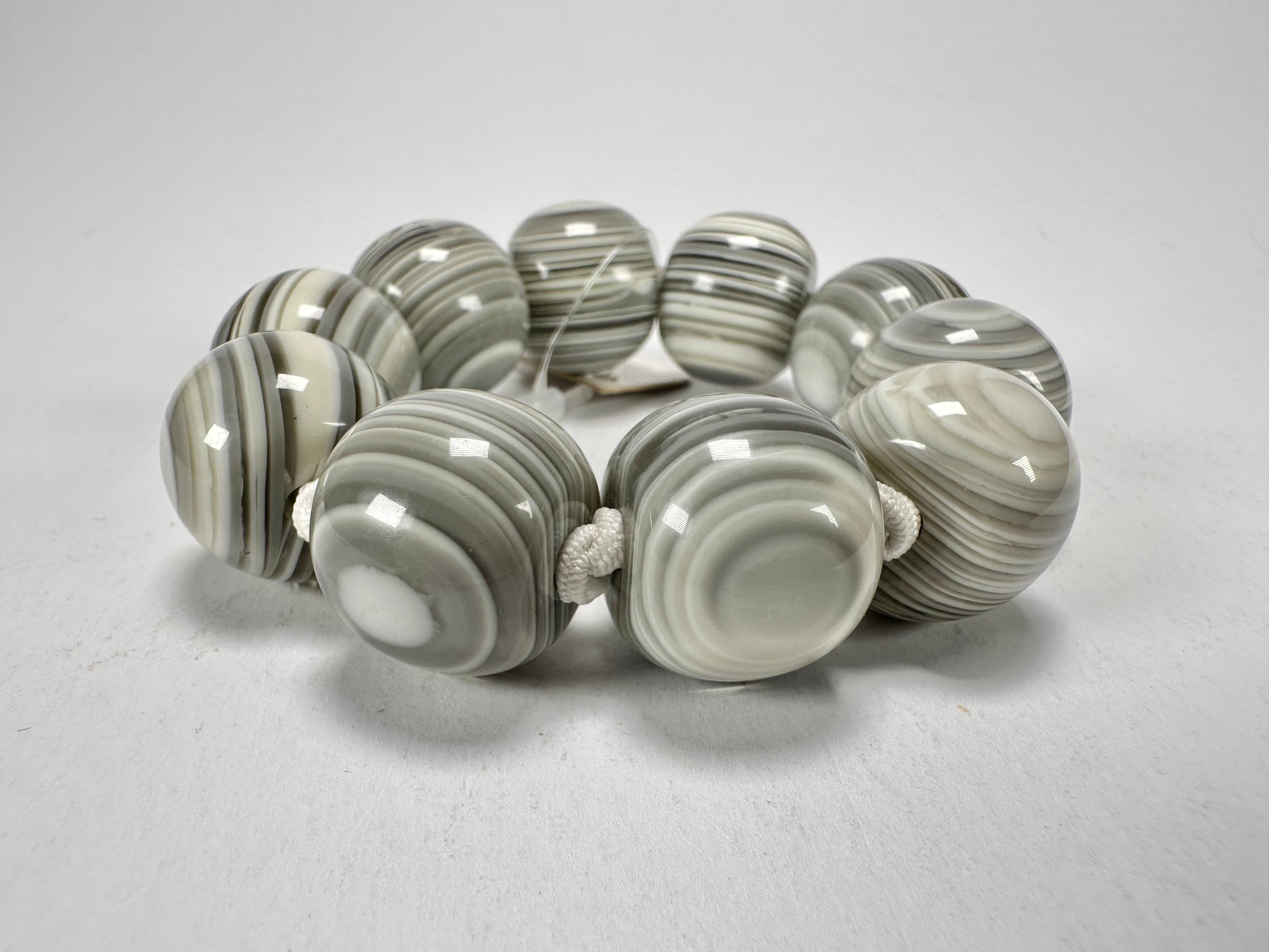 Jackie Brazil "Cat Eyes" Liquorice Allsorts Balls Cream Mix Resin Bracelet ( B0885 )