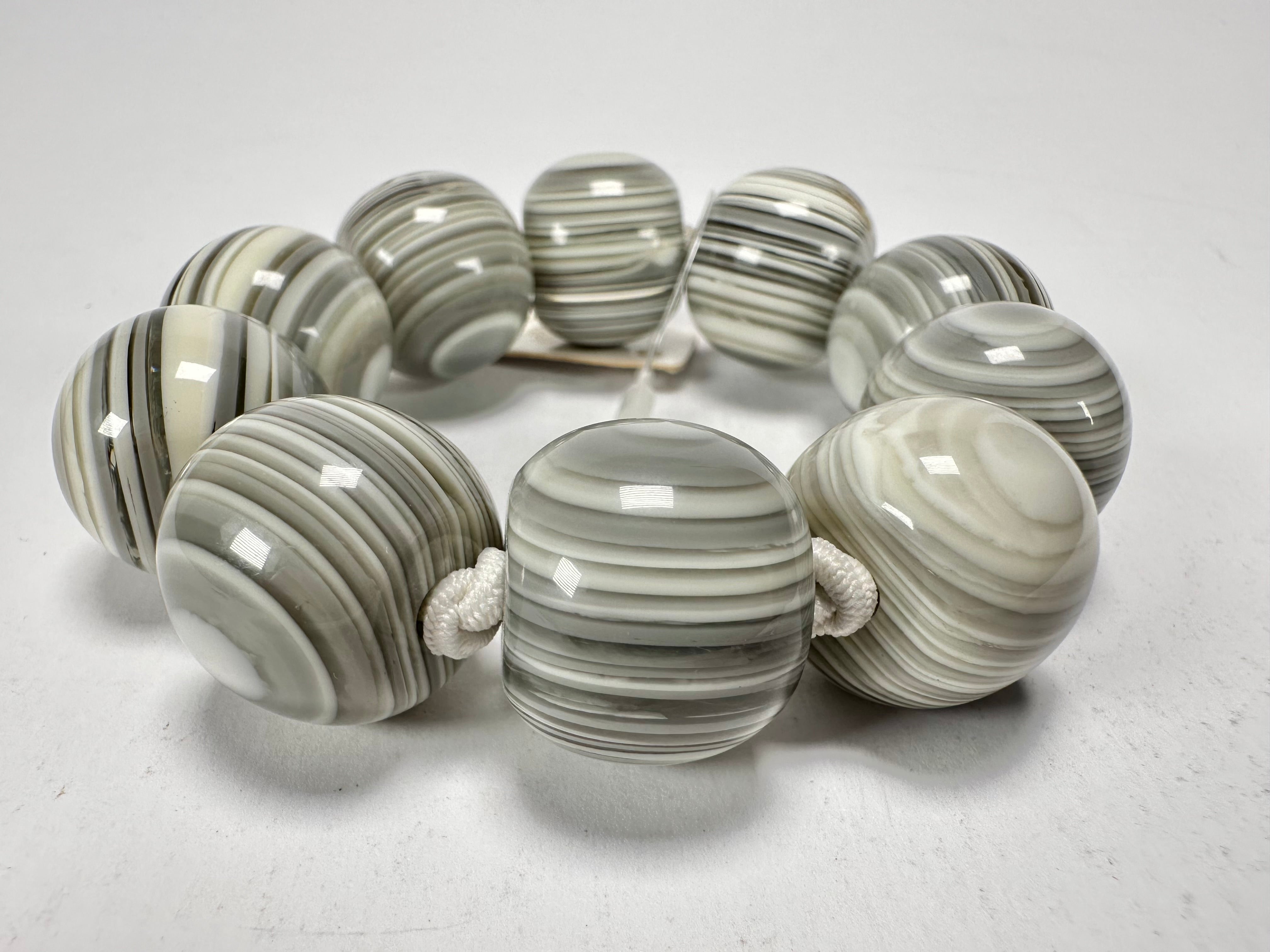 Jackie Brazil "Cat Eyes" Liquorice Allsorts Balls Cream Mix Resin Bracelet ( B0885 )
