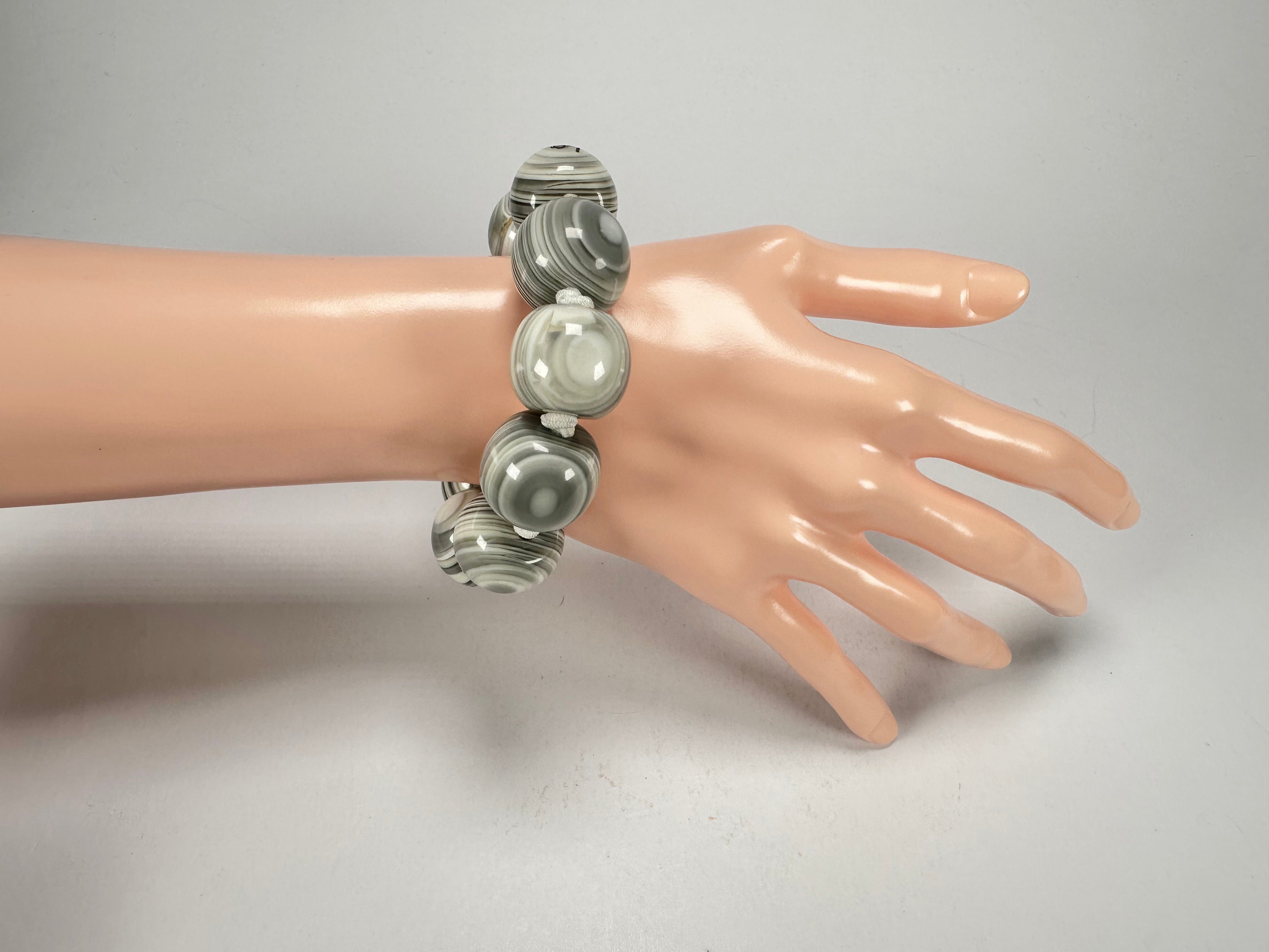 Jackie Brazil "Cat Eyes" Liquorice Allsorts Balls Cream Mix Resin Bracelet ( B0885 )