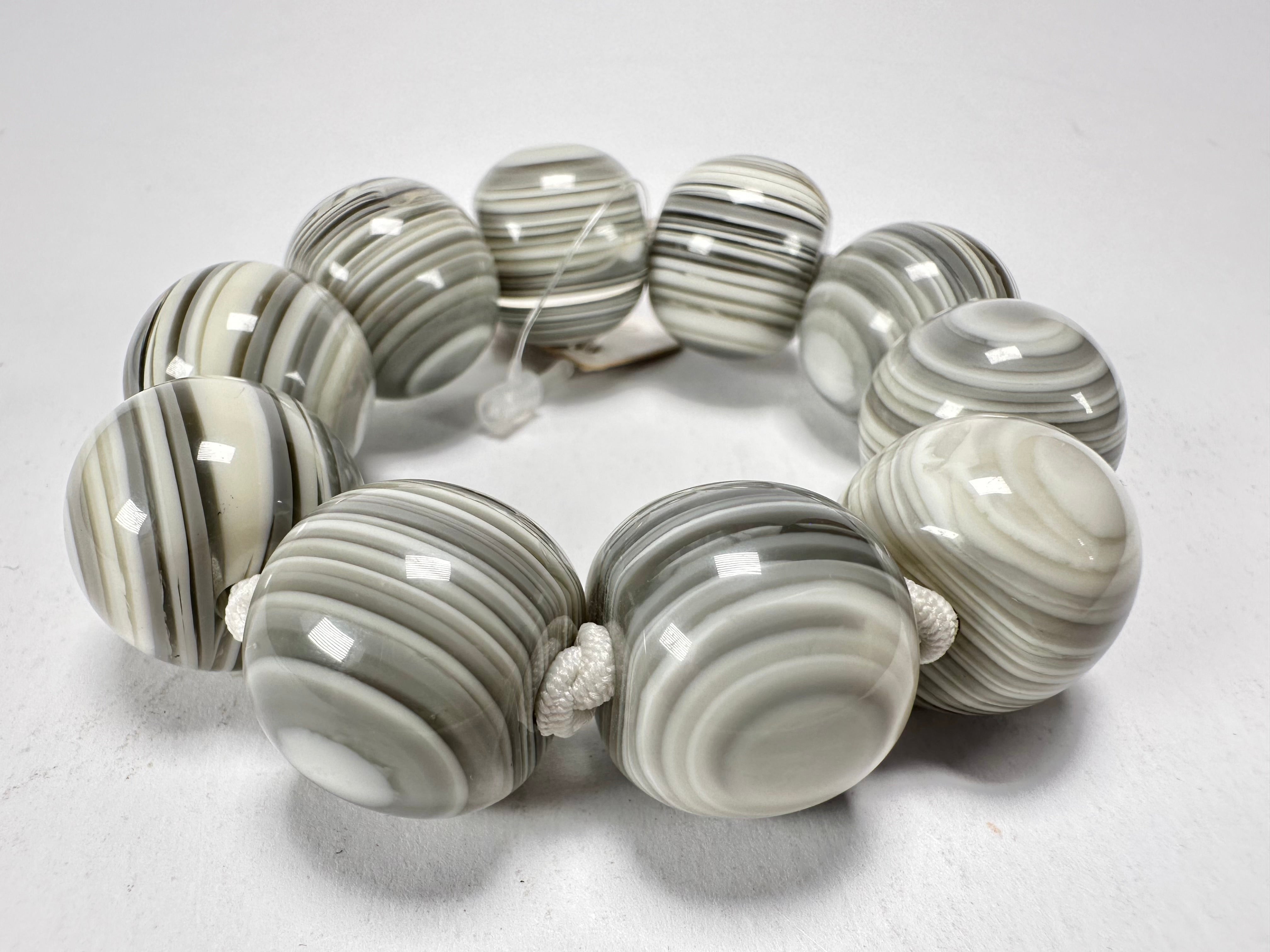 Jackie Brazil "Cat Eyes" Liquorice Allsorts Balls Cream Mix Resin Bracelet ( B0885 )