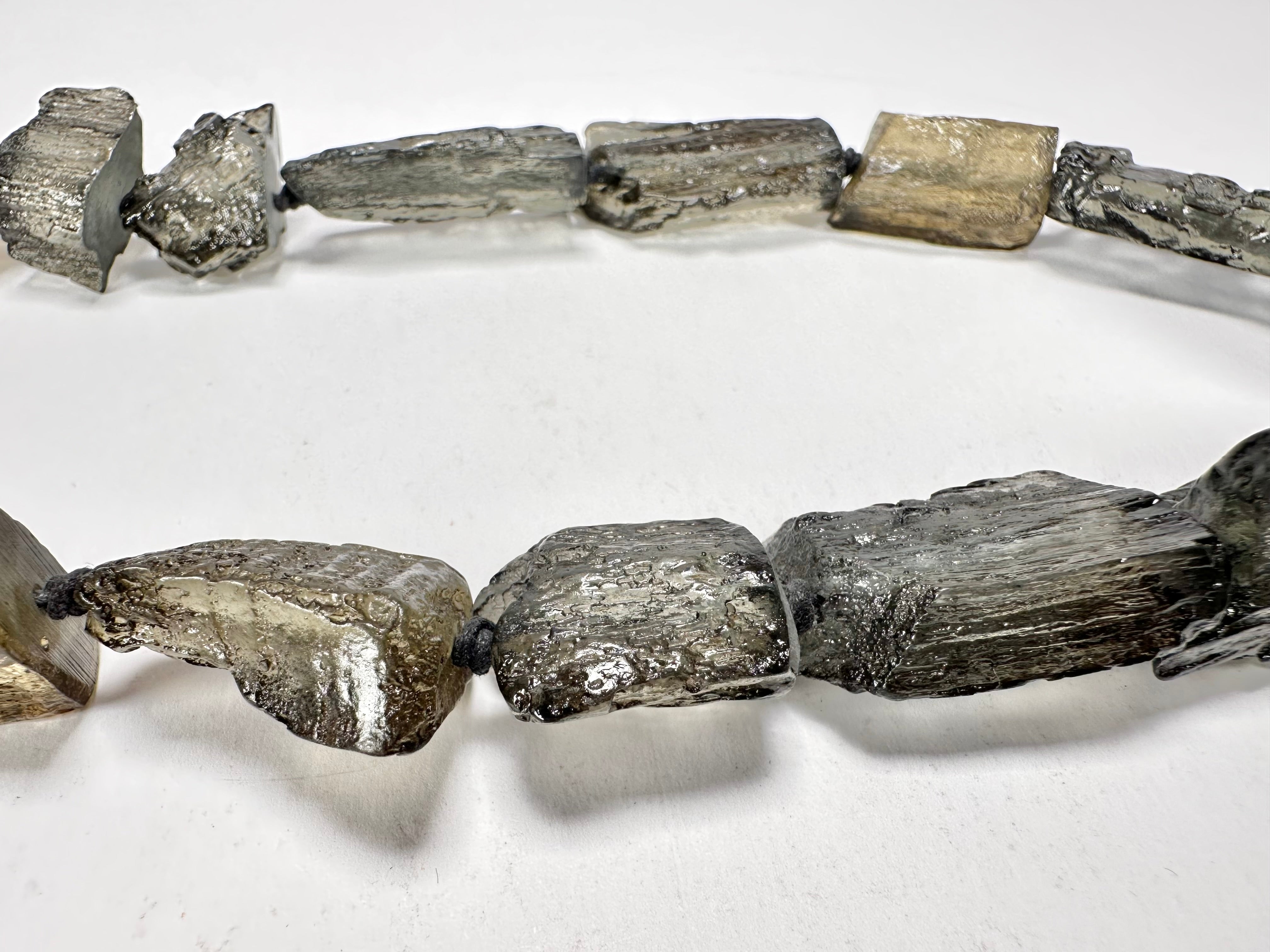 Jackie Brazil "Smoked Crystal" Charcoal Pieces Resin Necklace on Cord 45cm ( N2724 )