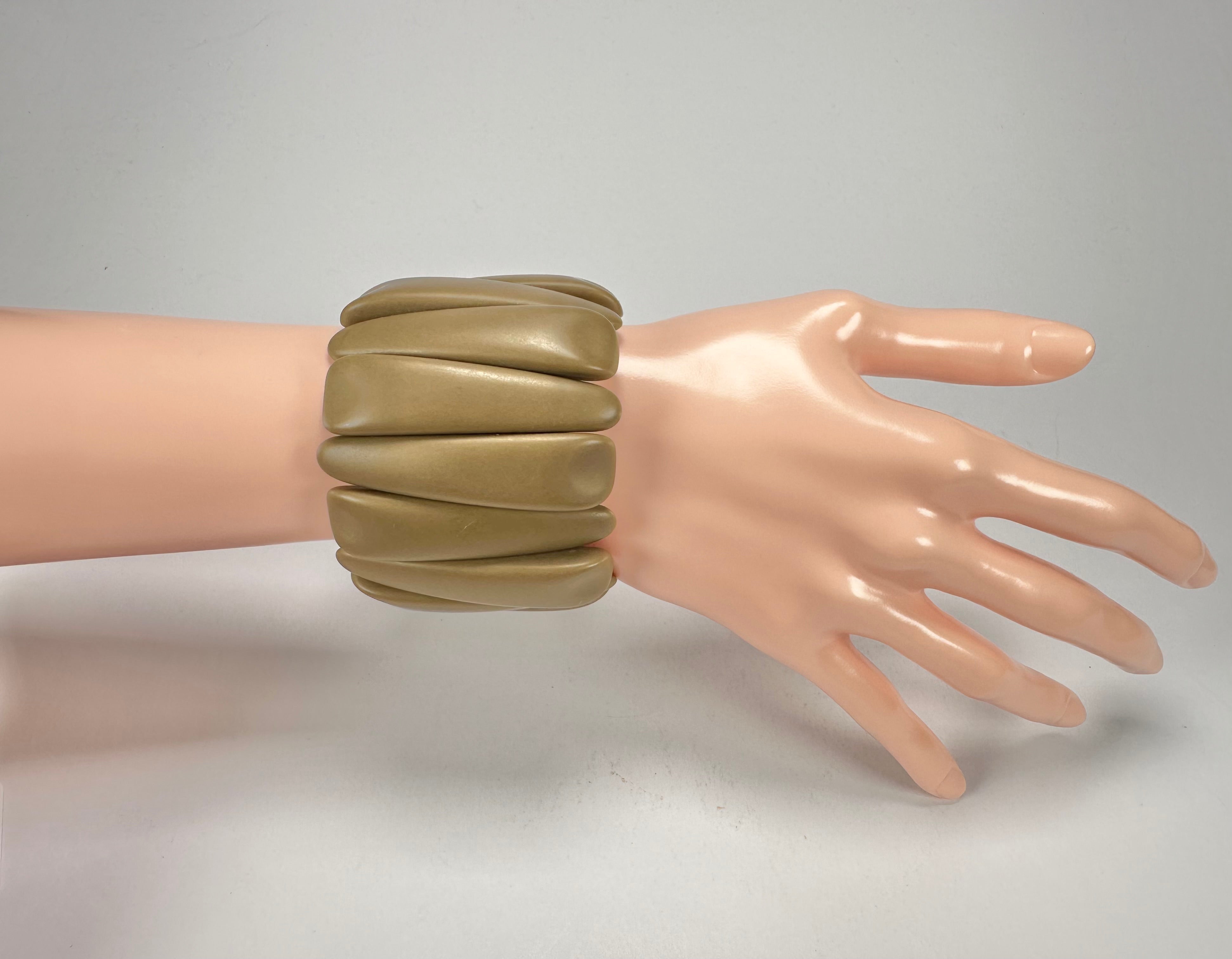 Jackie Brazil "Tulip" Brown Matte Elasticated Bracelet ( B0026 )