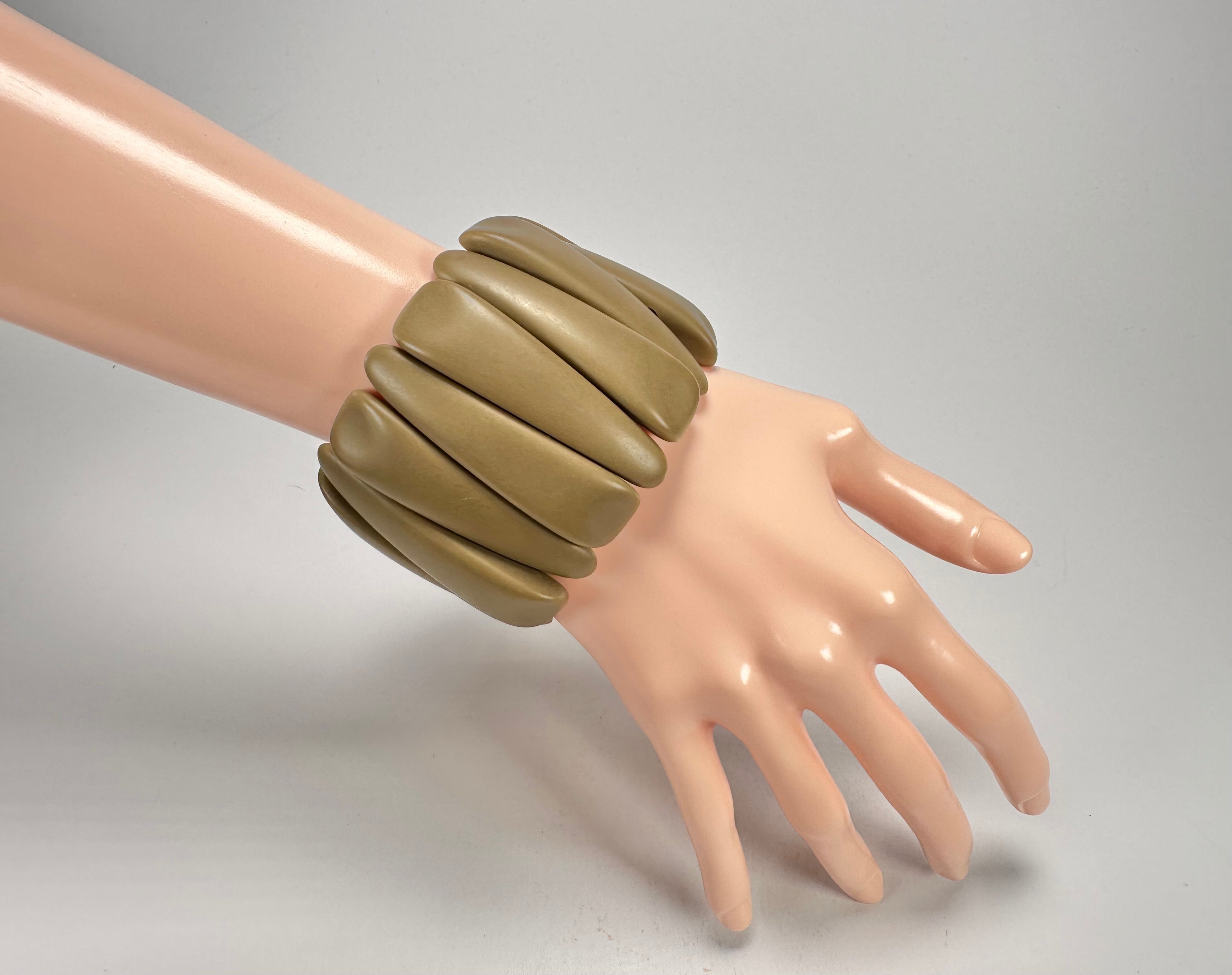 Jackie Brazil "Tulip" Brown Matte Elasticated Bracelet ( B0026 )
