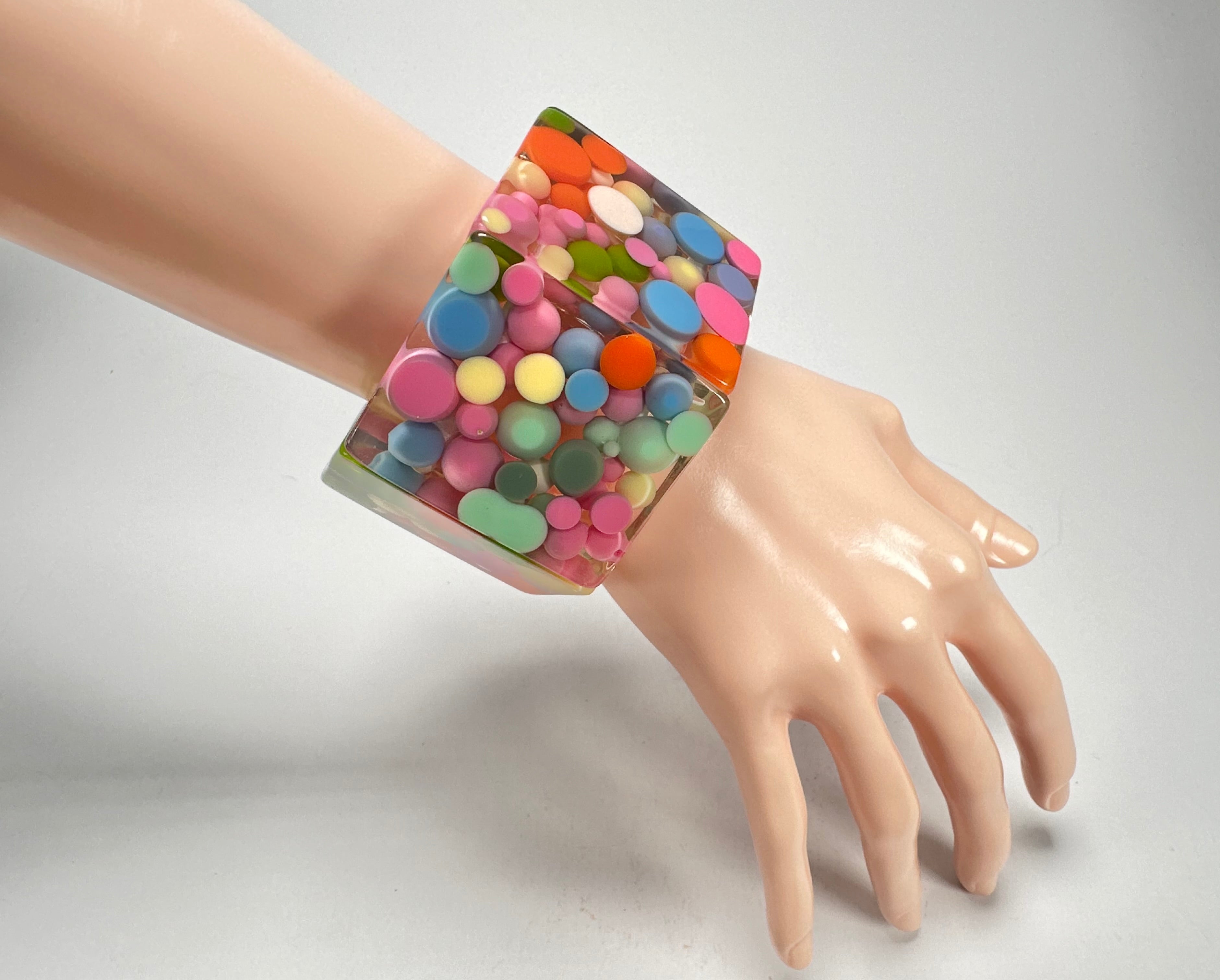 Jackie Brazil "Sabrina" Spots Hexagonal Elasticated 5cm Bracelet ( B2522 )
