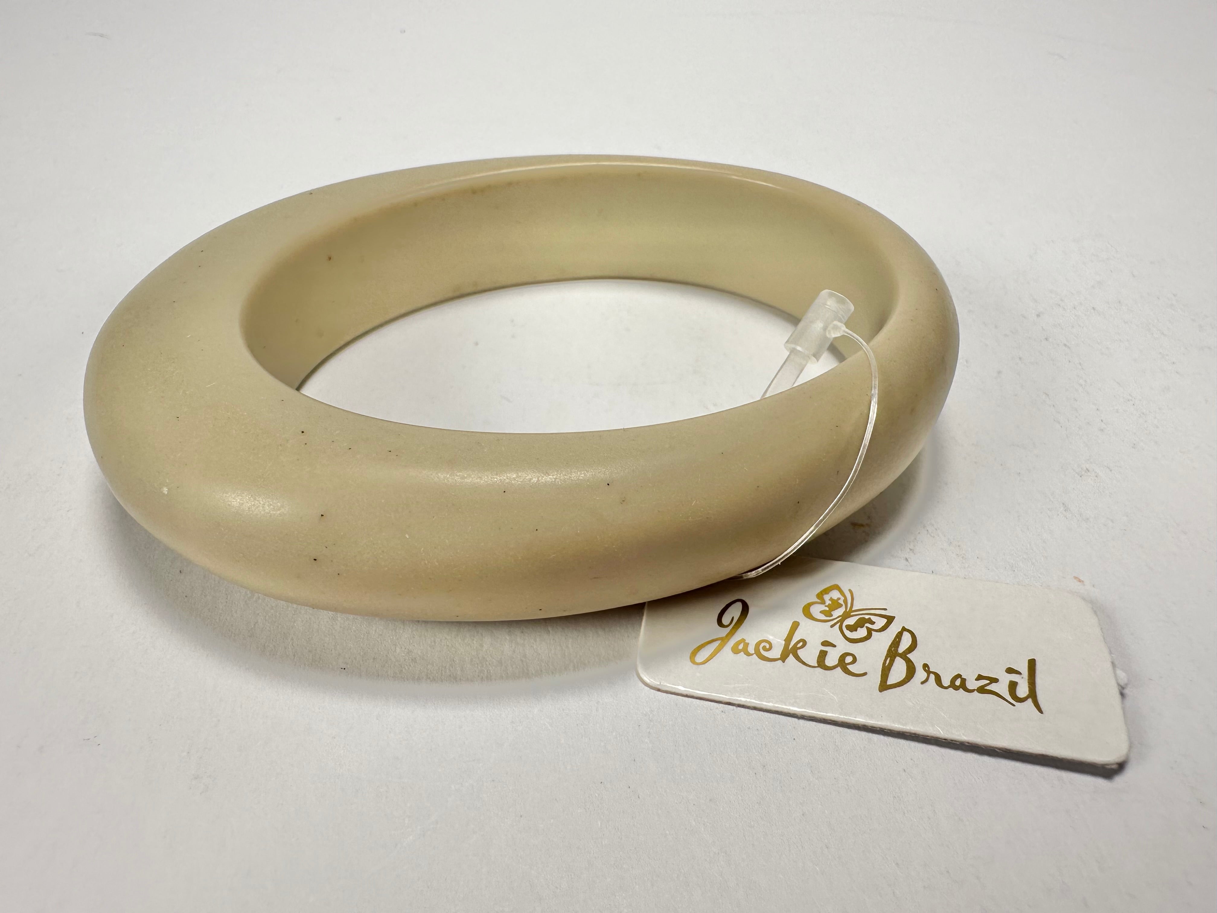 Jackie Brazil "Solid Oval" Natural Beige Matte 1.3cm Resin Bangle ( B0040 )
