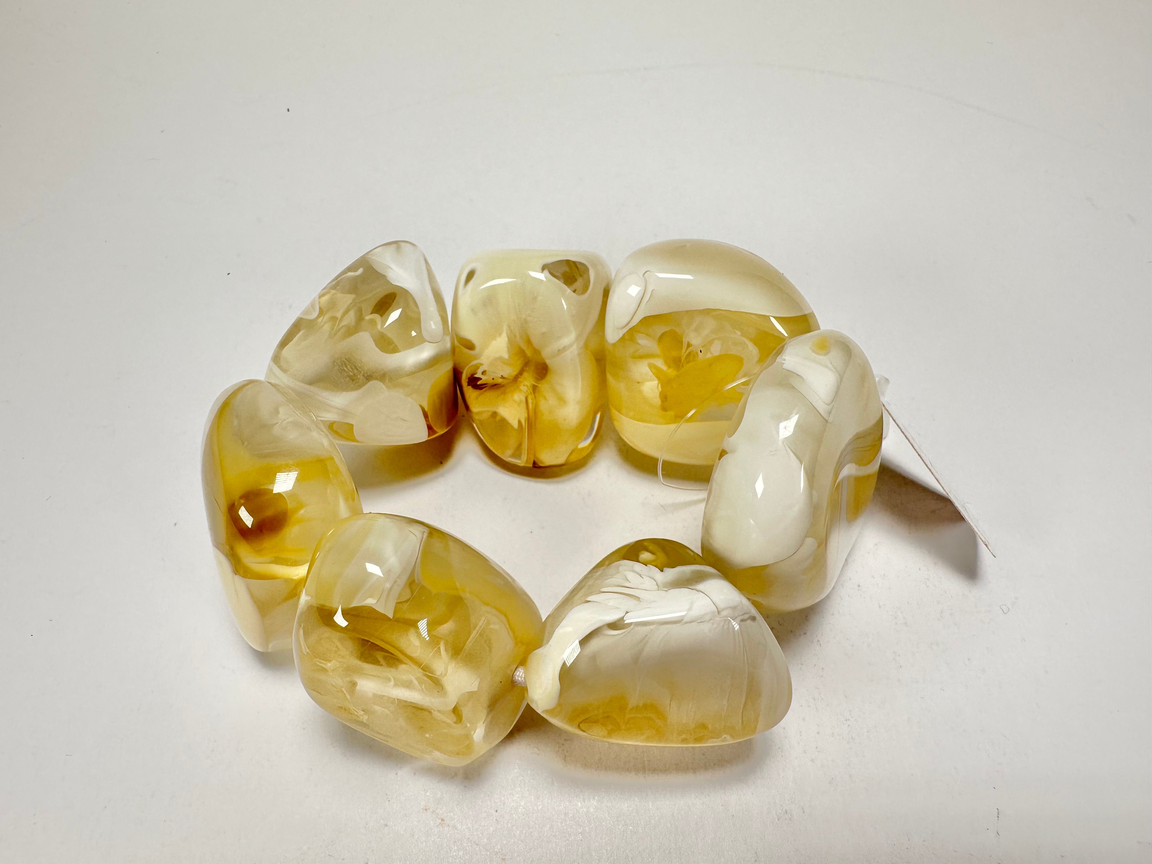Jackie Brazil "Vesubio" Large Cusco Stones Cream Marble Elasticated Bracelet ( B1613 )
