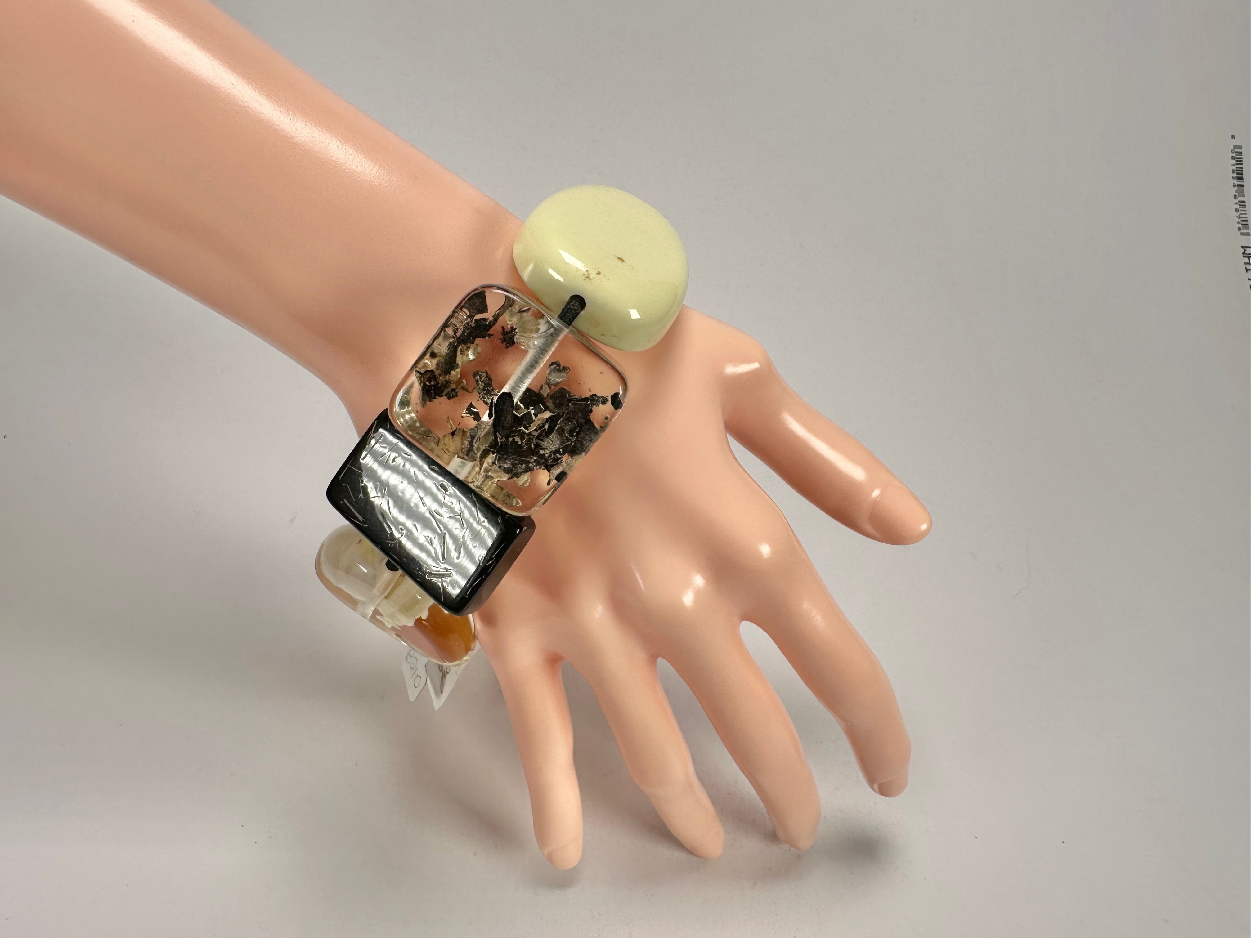Jackie Brazil "Indiana" Seasons Mix Multi Bead Resin Bracelet ( B0210 )