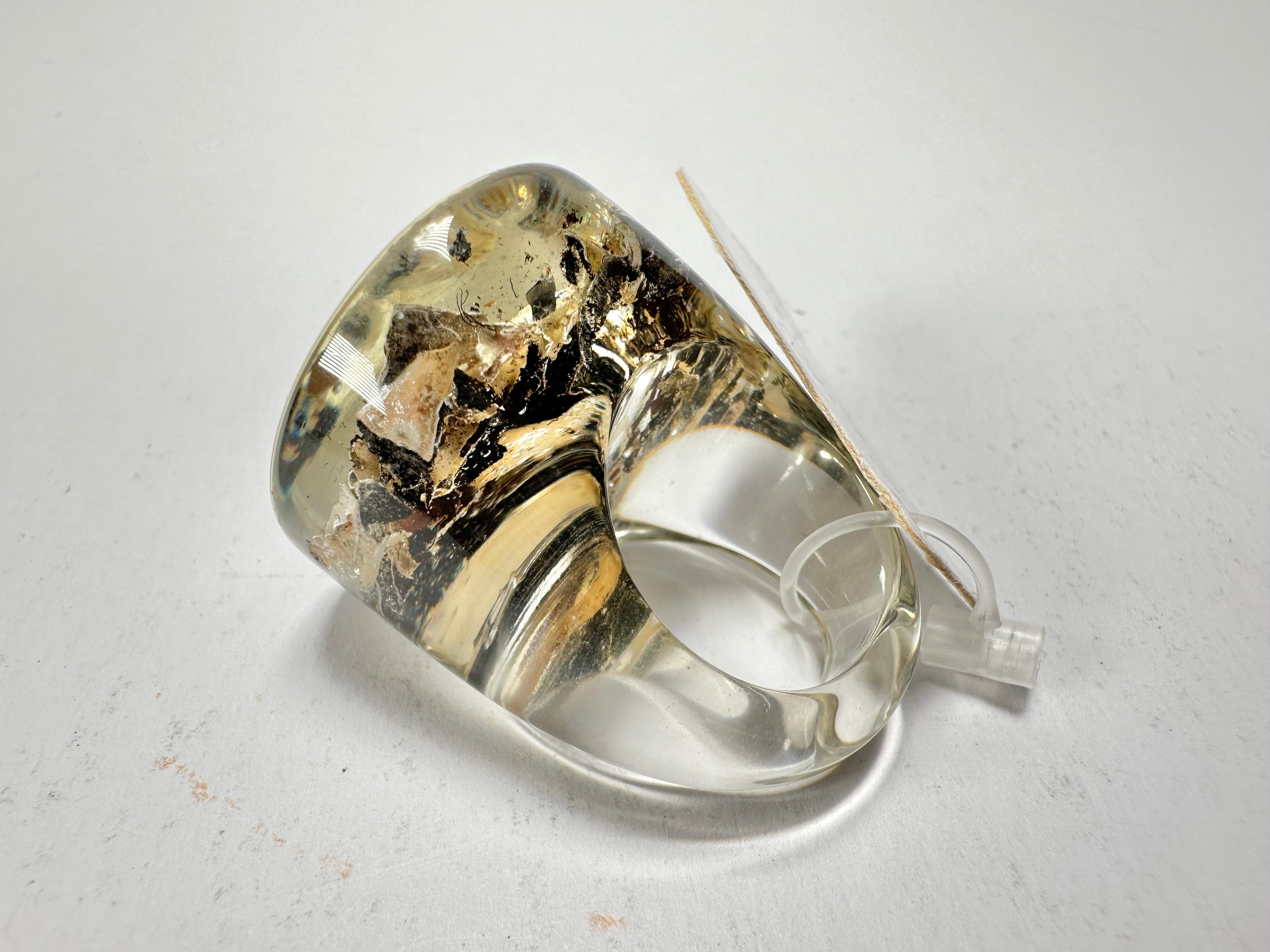 Jackie Brazil "Stomp" Large Round Seaweed Resin Ring ( R0360 ) Size UK Q / US 8