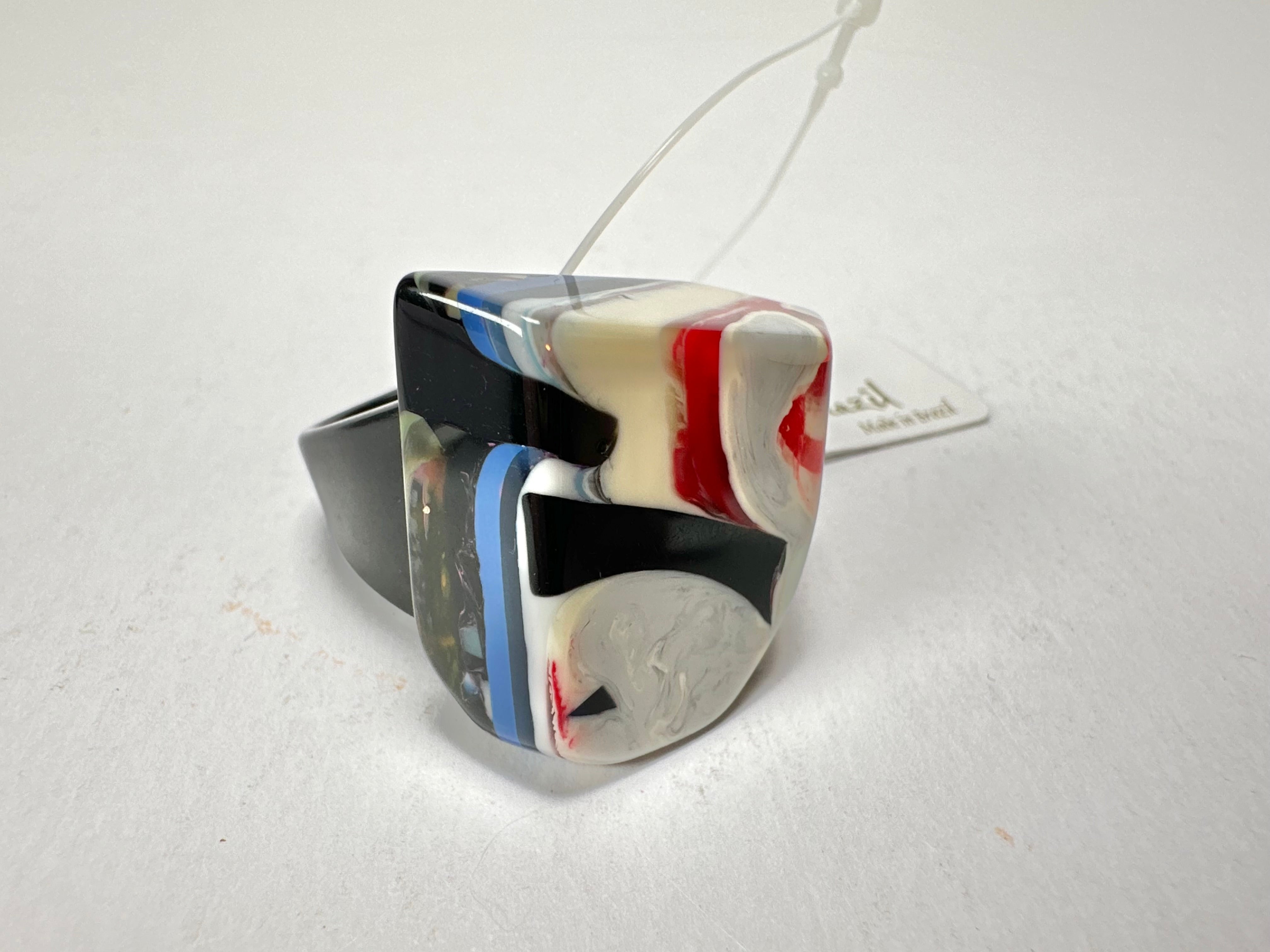 Jackie Brazil "Algeria" Liquorice Allsorts Tropicalia Mix Resin Ring ( R2884 ) UK Q / USA 8