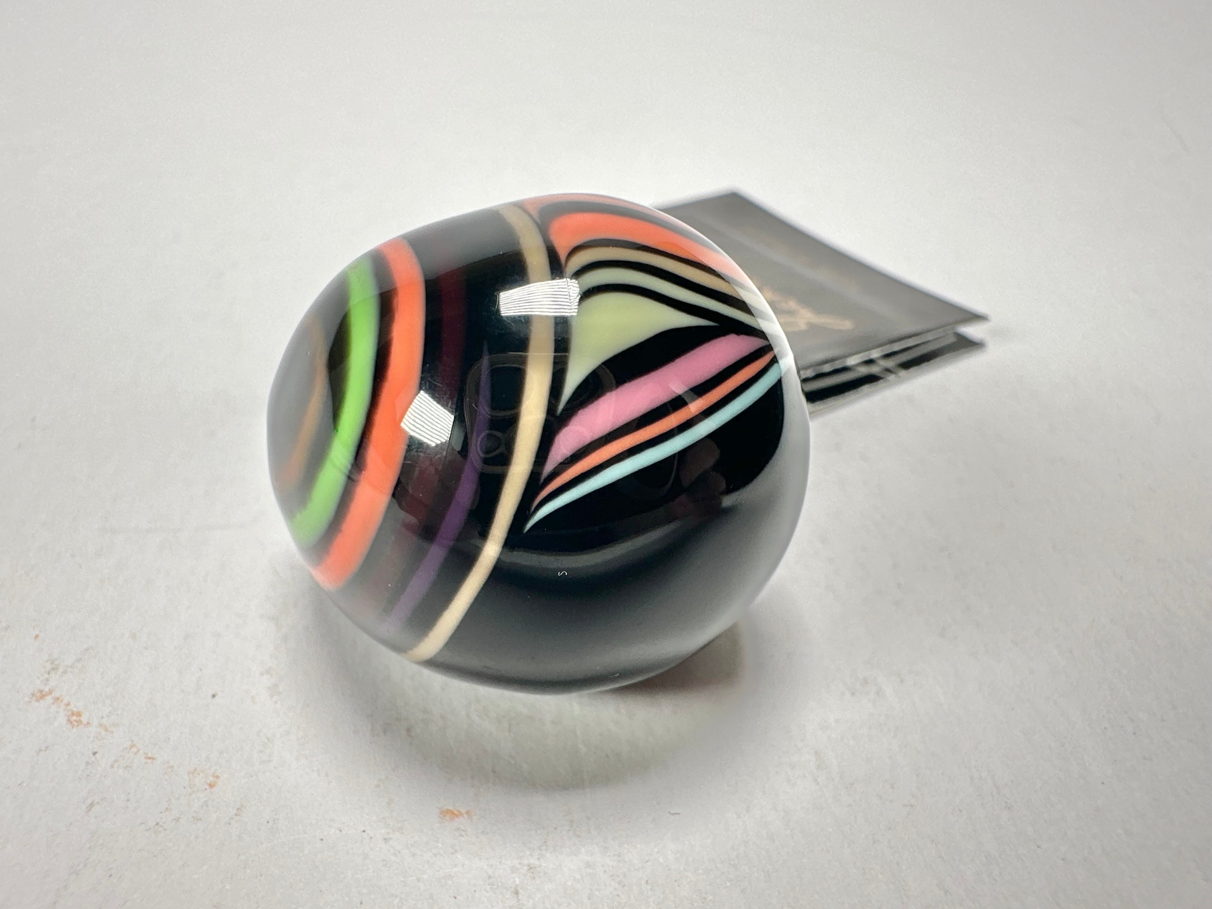 Jackie Brazil "Berlin" Swirls Black Large Round Resin Ring ( R3195 ) Size UK P / USA 7.5