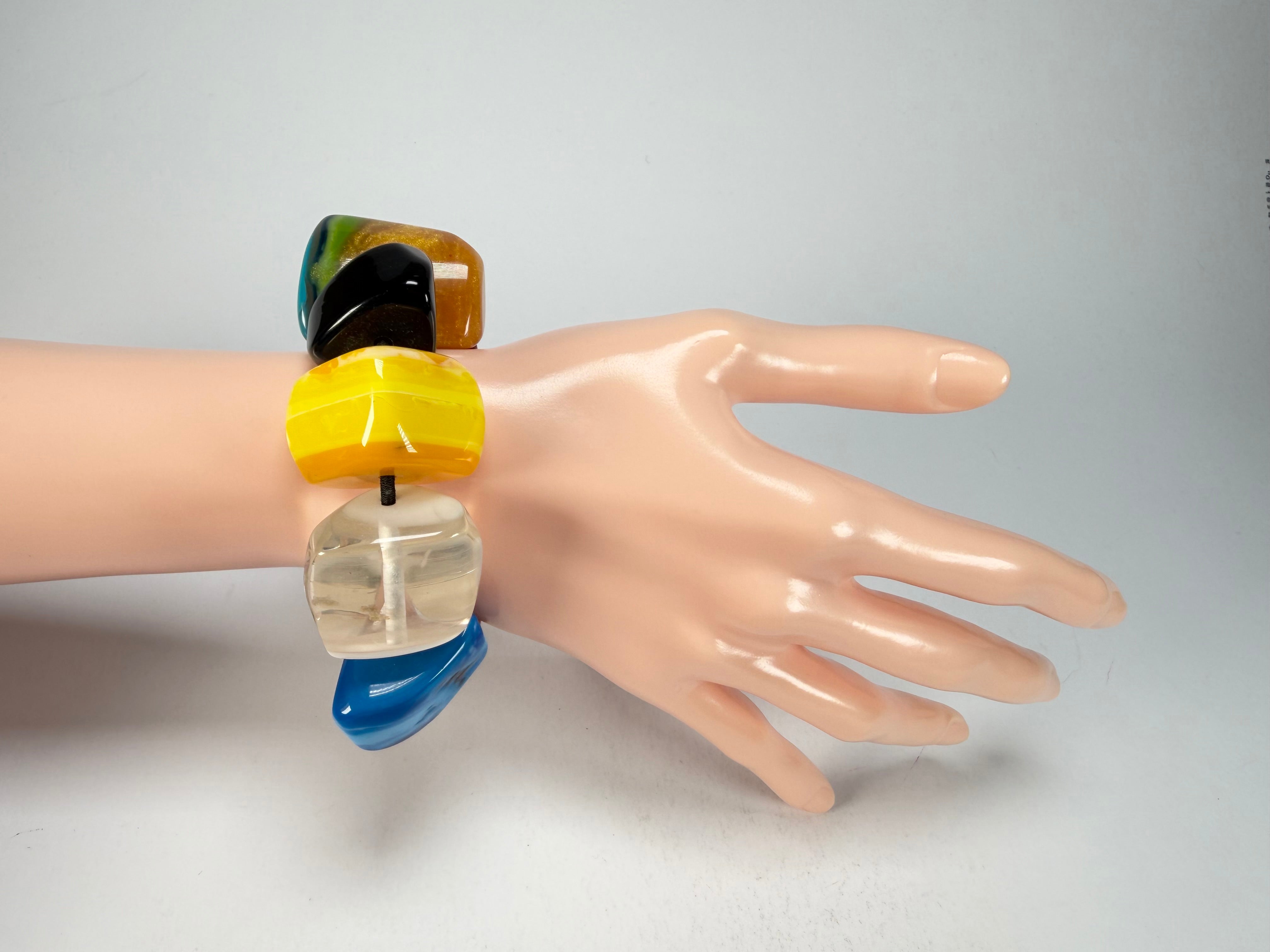 Jackie Brazil "9 PZS" Pop Art Natural Large Stones Elasticated Bracelet ( B0374 )