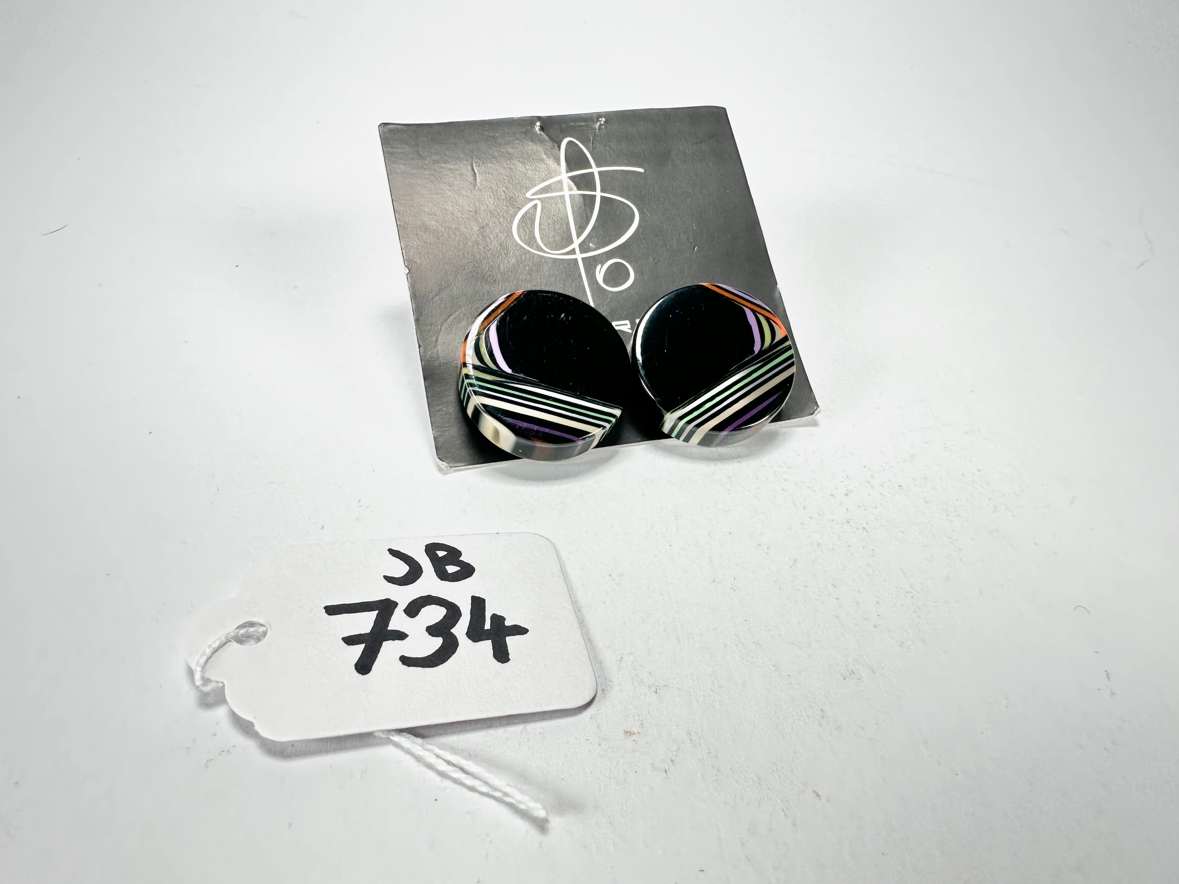 Jackie Brazil "Aida" Black Swirls Round Clip On Resin Earrings ( E3174 )