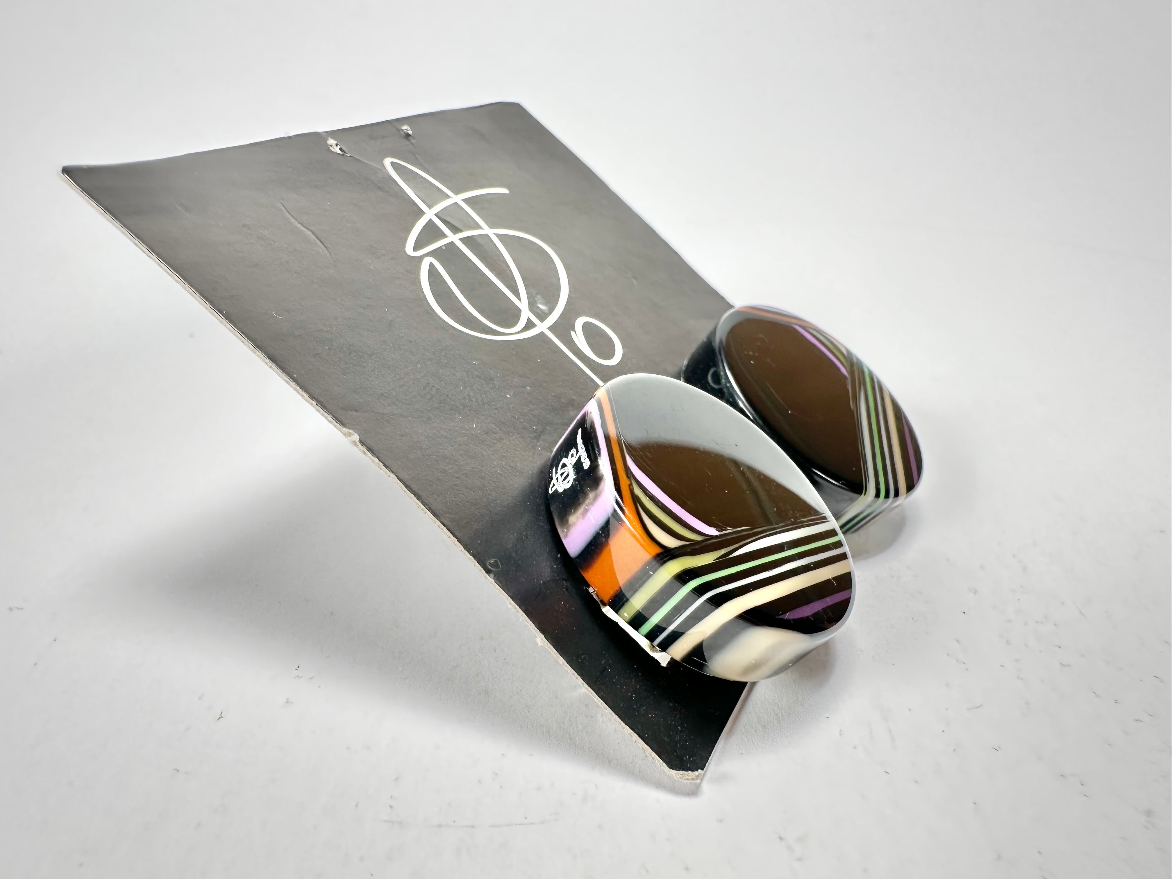 Jackie Brazil "Aida" Black Swirls Round Clip On Resin Earrings ( E3174 )