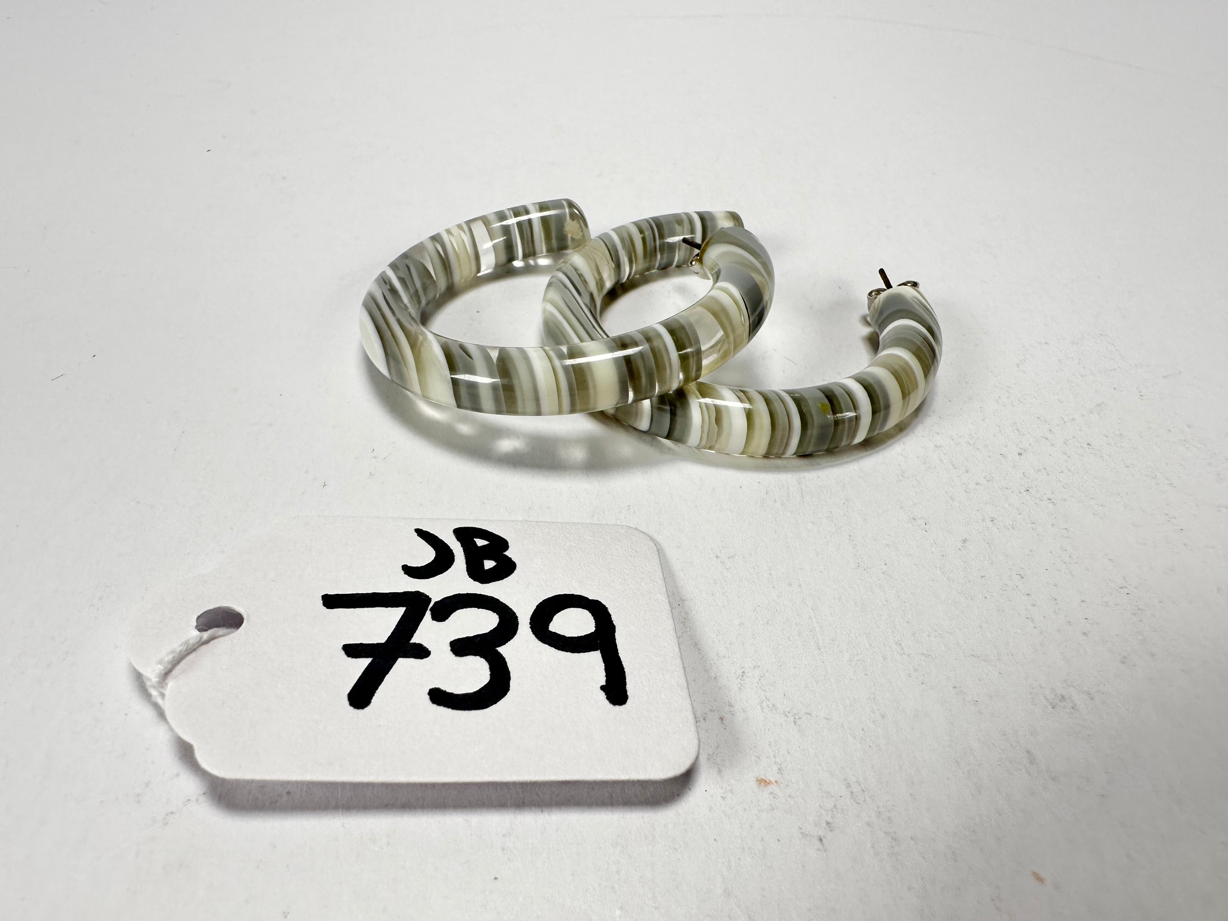 Jackie Brazil "Hoops" Liquorice Spring Cream Mix Resin Earrings ( E2215 )