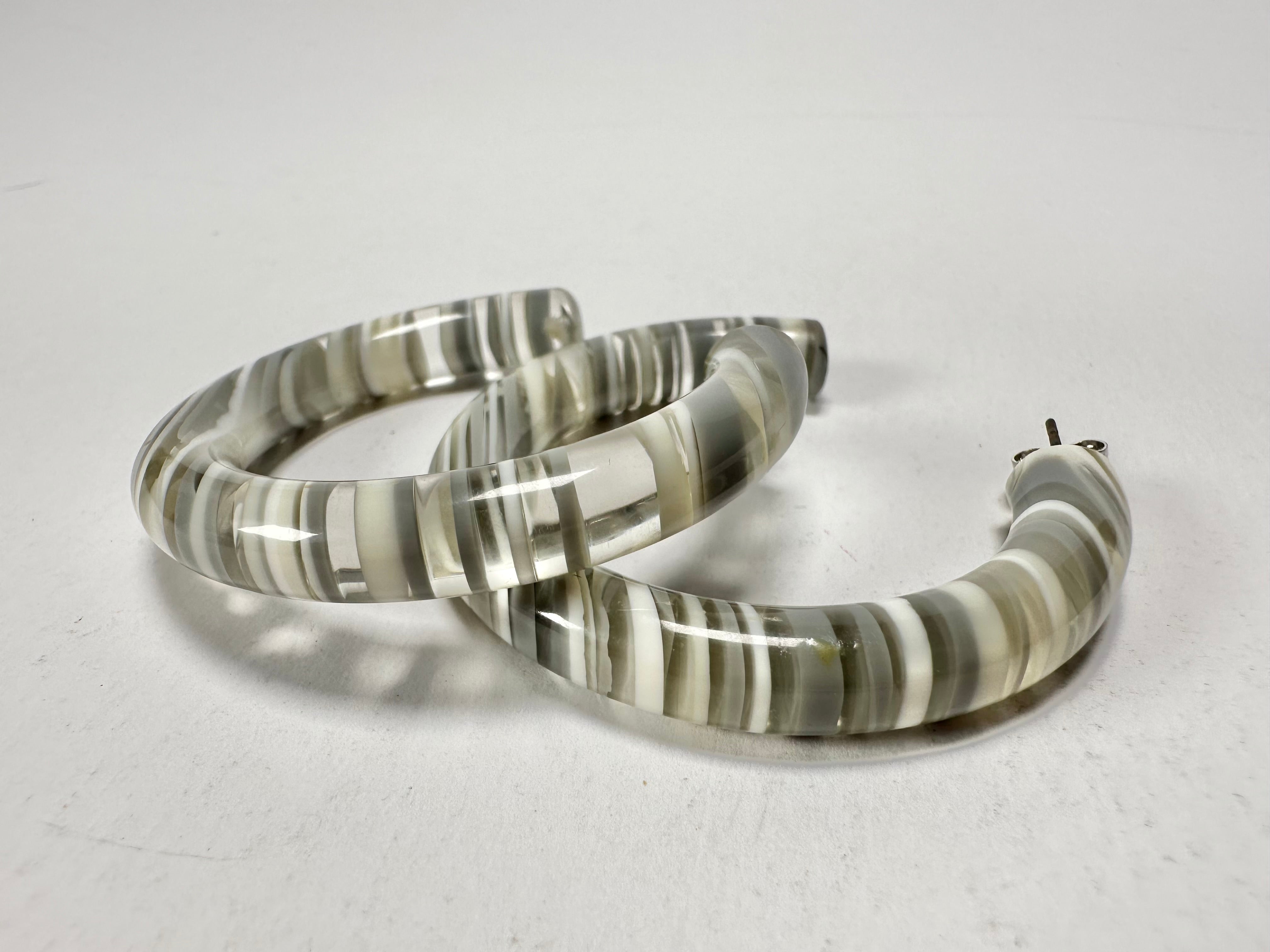 Jackie Brazil "Hoops" Liquorice Spring Cream Mix Resin Earrings ( E2215 )