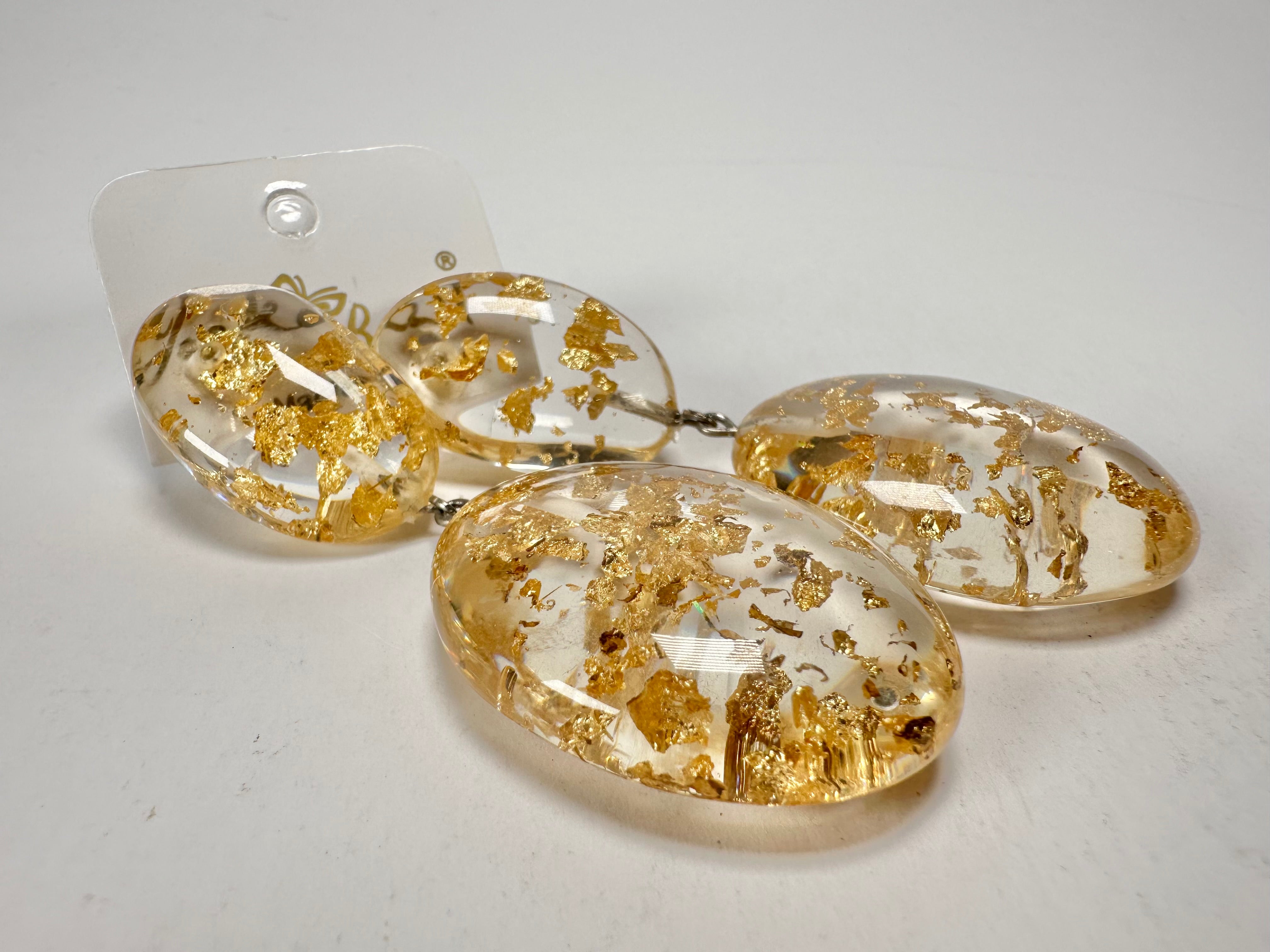 Jackie Brazil "Gold Flakes" Medium Riverstone Double Pendant Resin Earrings ( E3900 )