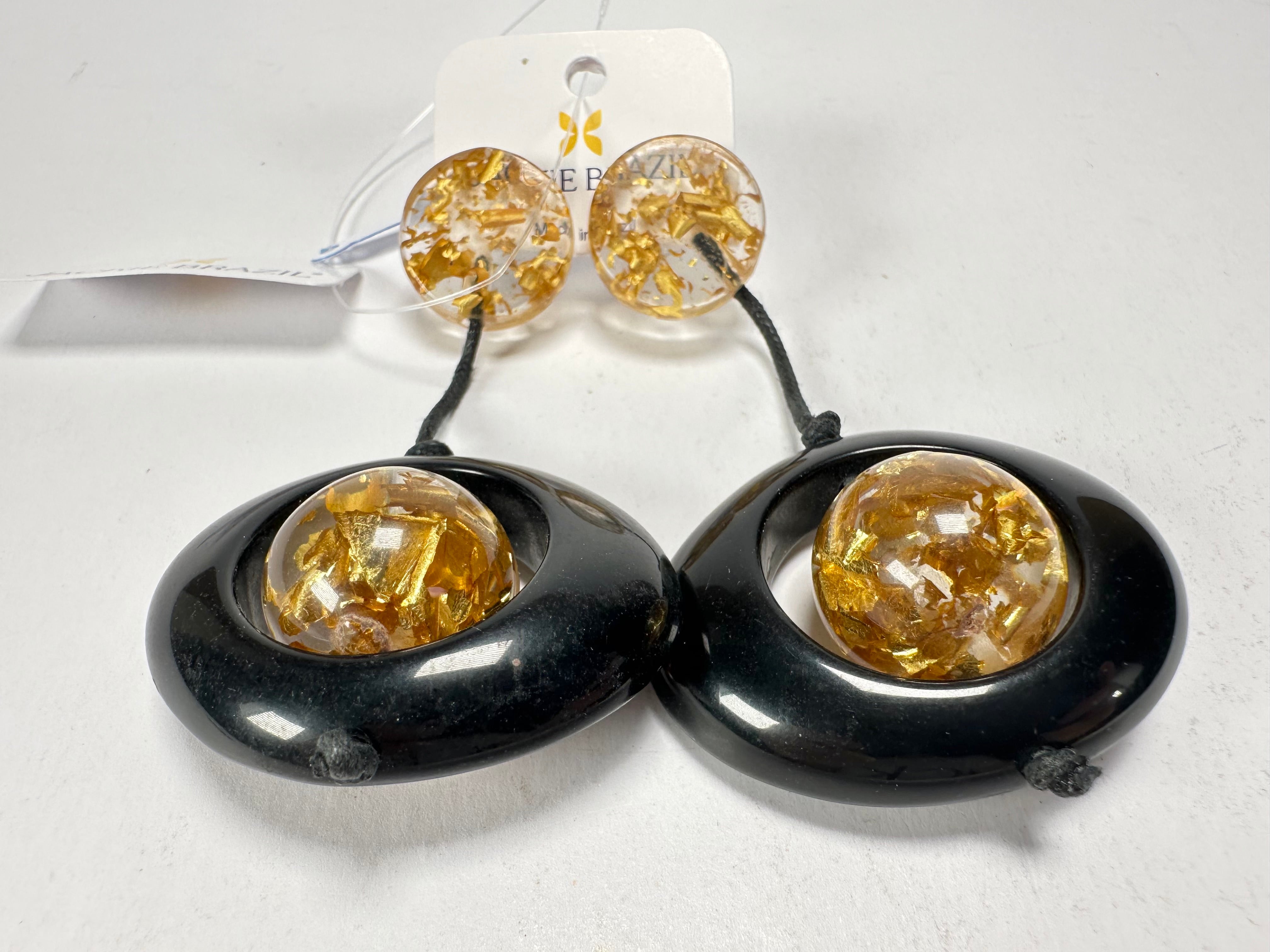 Jackie Brazil "Saturn" Black & Gold Flakes Disk & Ball on Cord Resin Earrings ( E0052 )
