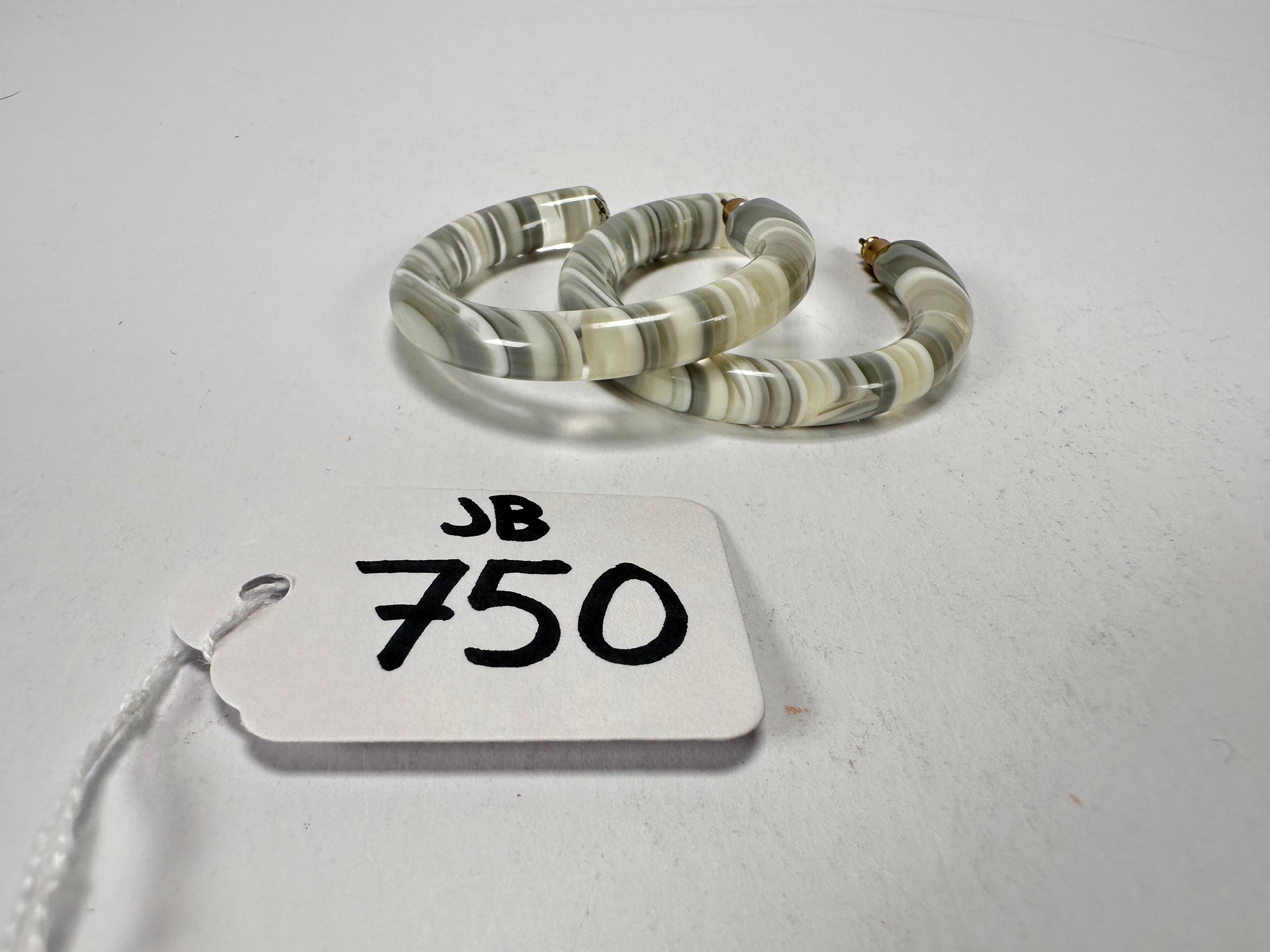 Jackie Brazil "Hoops" Liquorice Spring Cream Mix Resin Earrings ( E2215 )