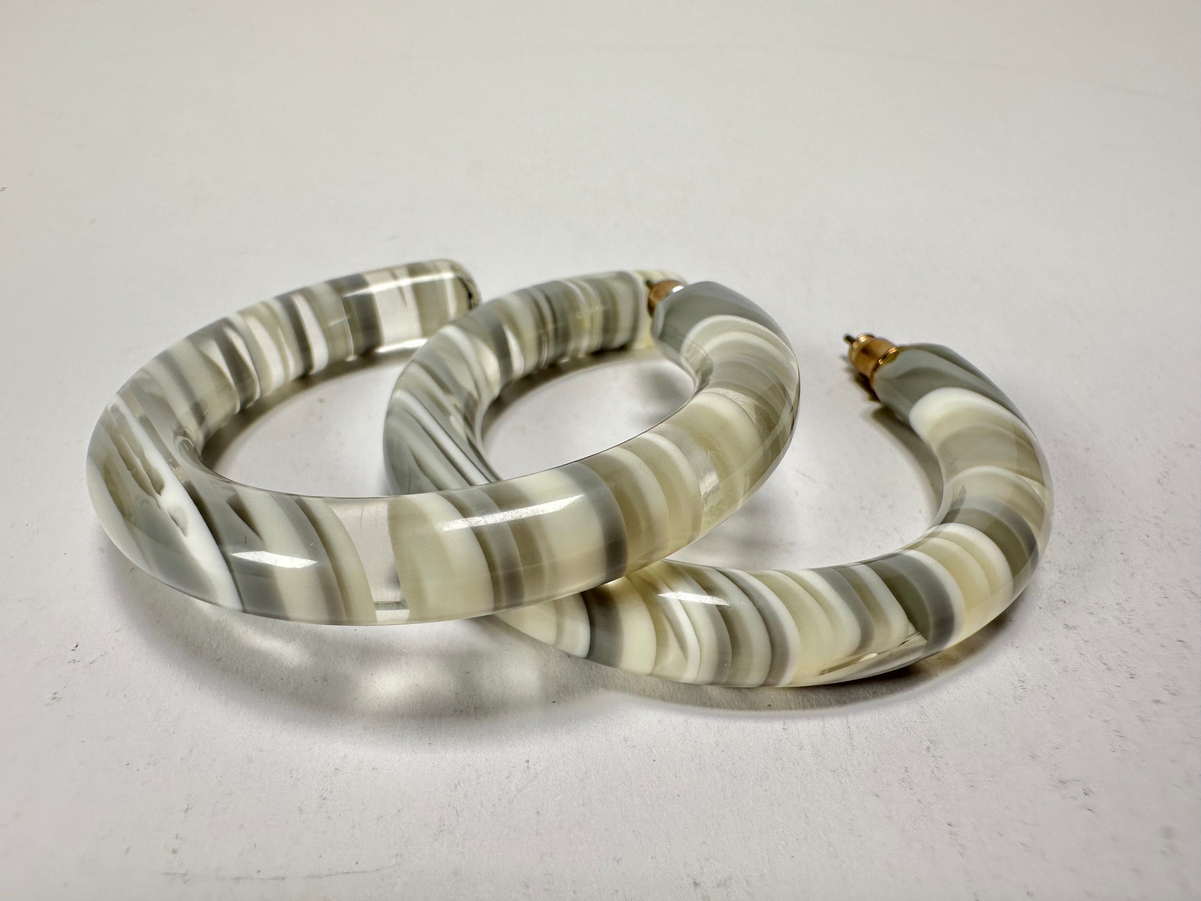 Jackie Brazil "Hoops" Liquorice Spring Cream Mix Resin Earrings ( E2215 )