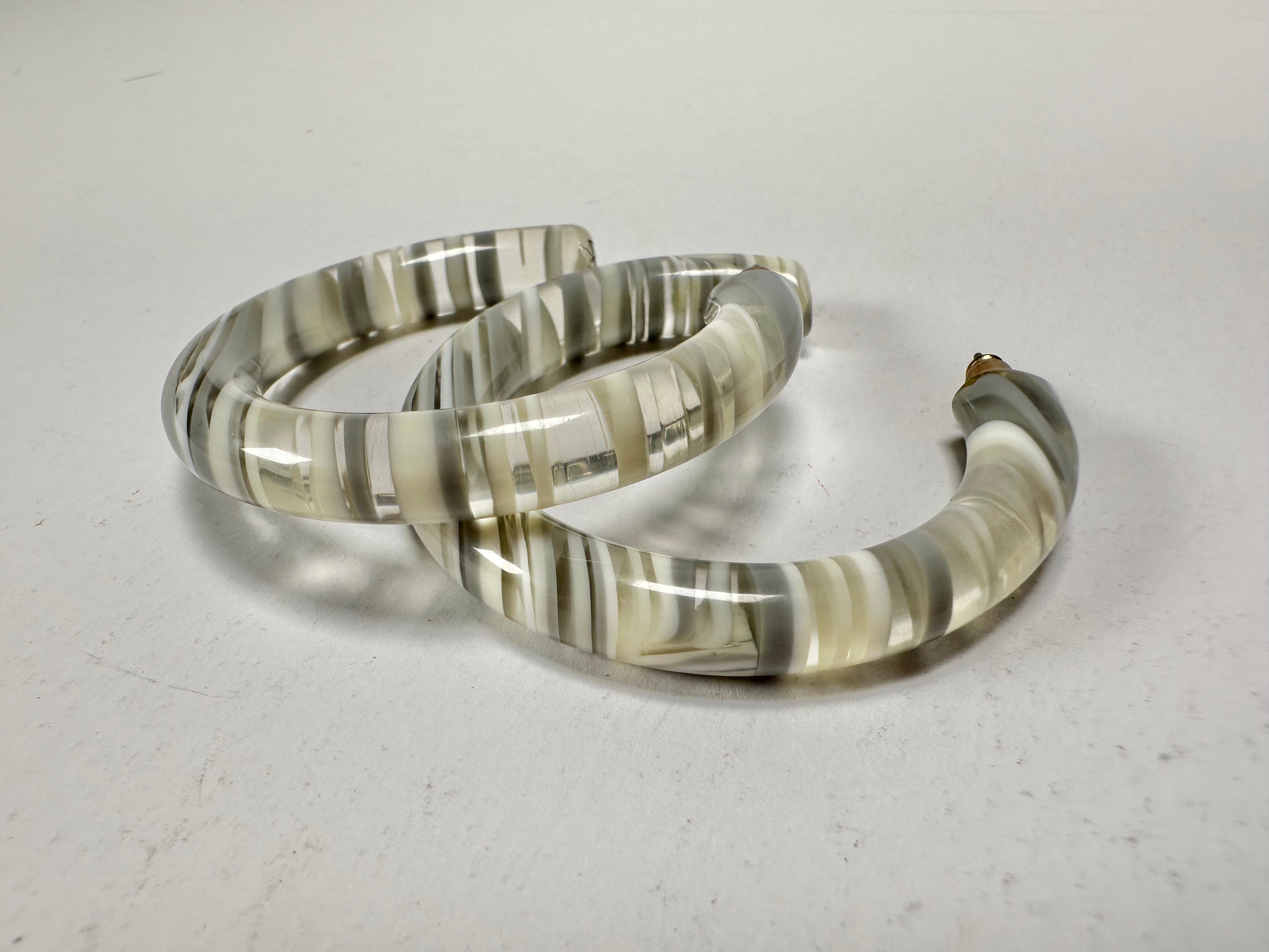 Jackie Brazil "Hoops" Liquorice Spring Cream Mix Resin Earrings ( E2215 )