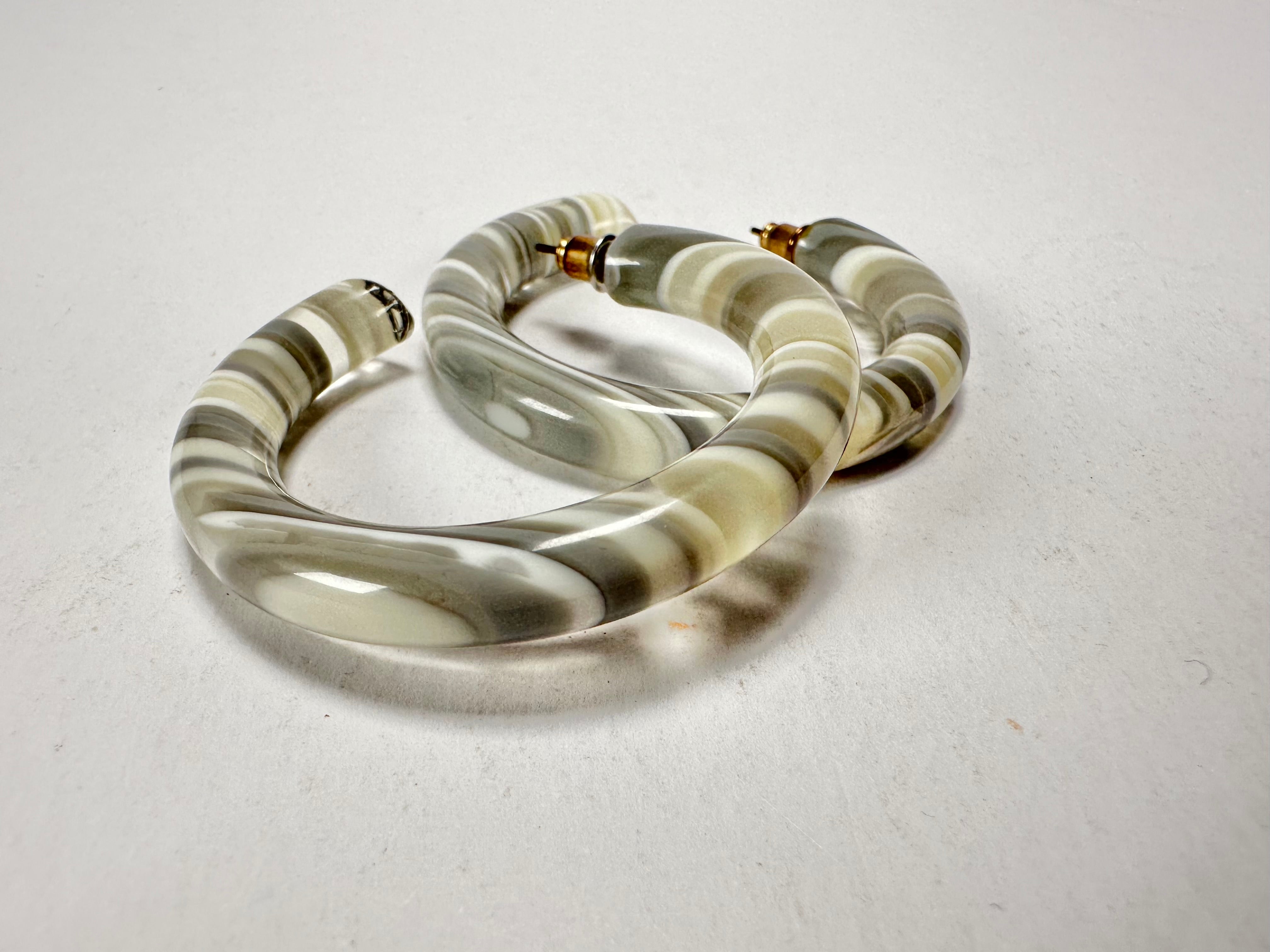 Jackie Brazil "Hoops" Liquorice Spring Cream Mix Resin Earrings ( E2215 )