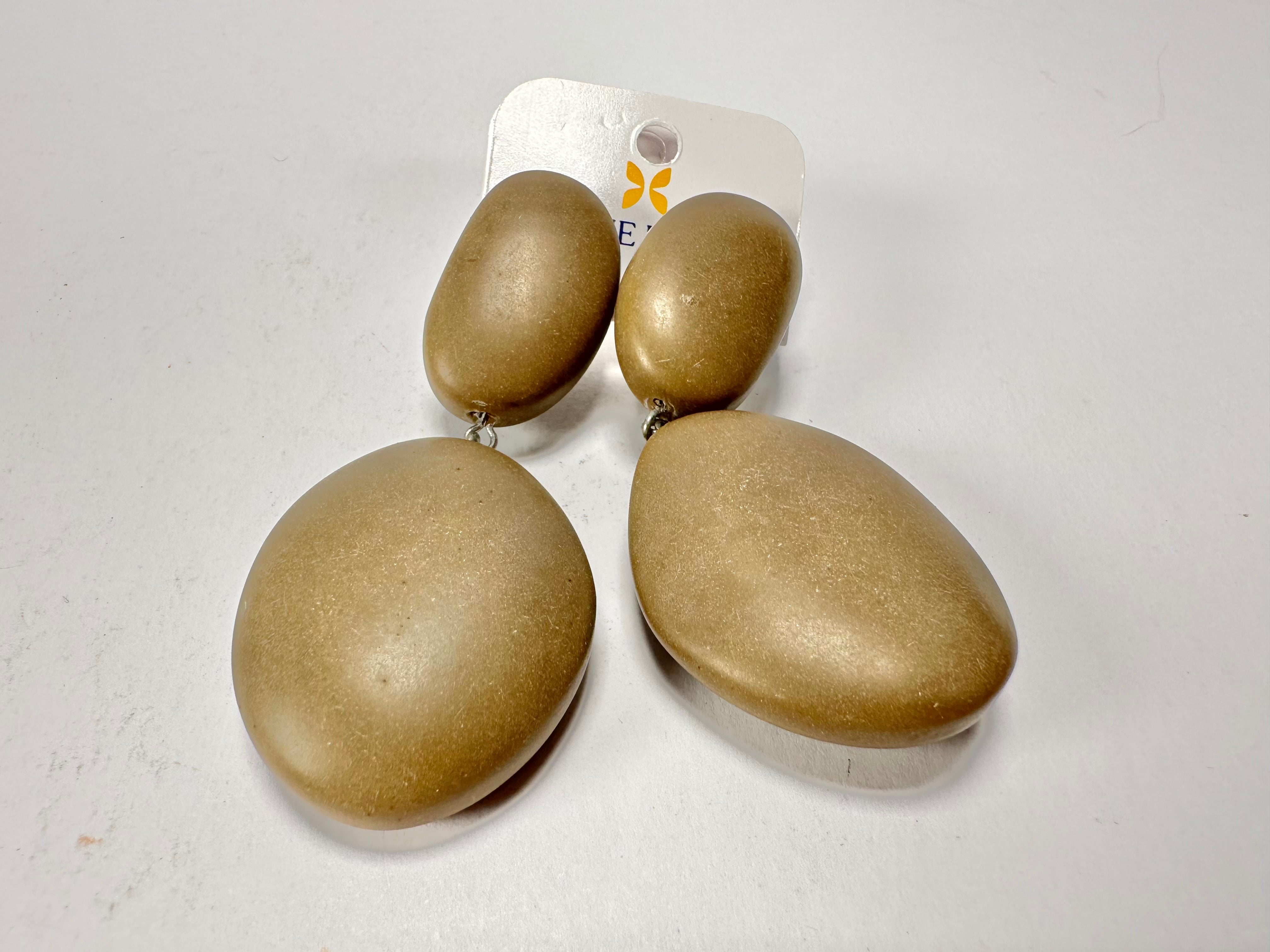 Jackie Brazil "Brown Matte" Medium Riverstone Double Pendant Resin Earrings ( E3900 )