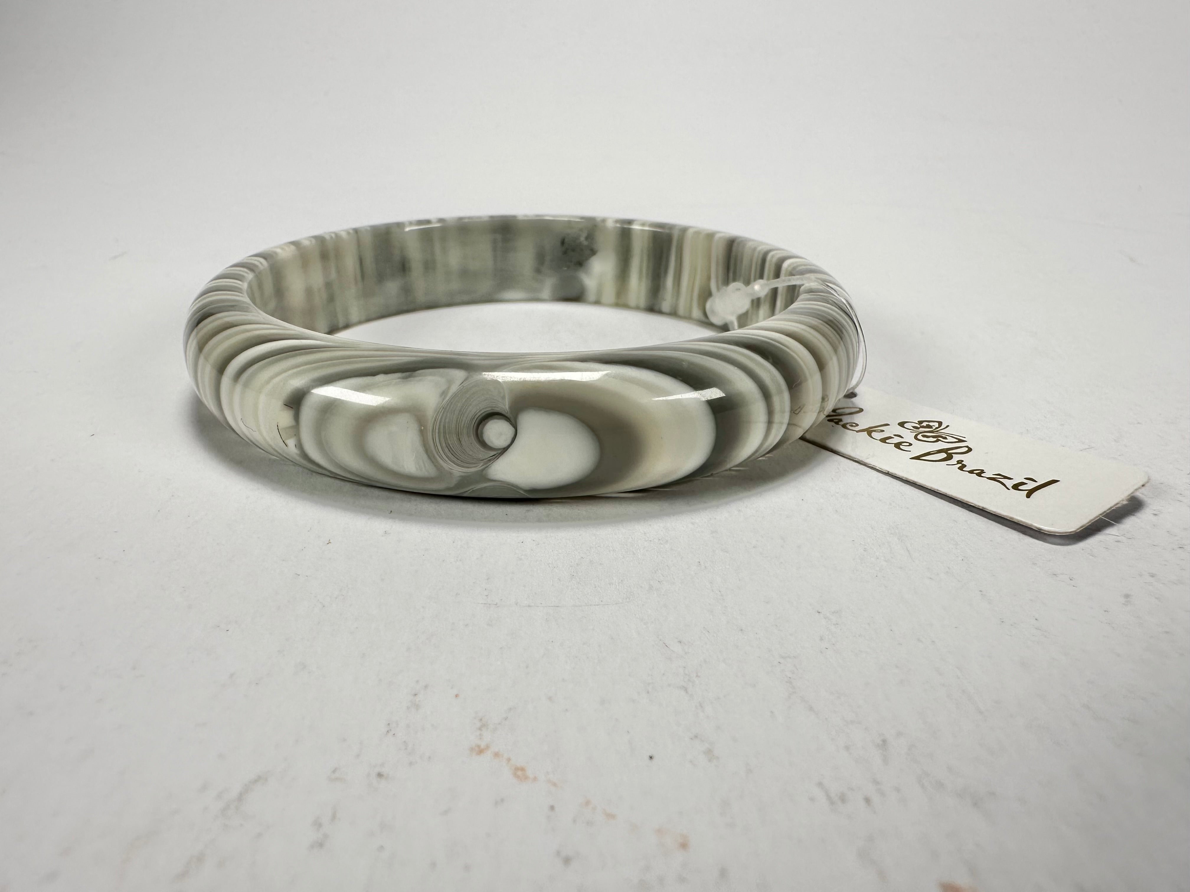 Jackie Brazil "Thin Cat Eye" Liquorice Allsorts with Cat Eye Cream Mix 1.3cm Resin Bangle ( B1151 )