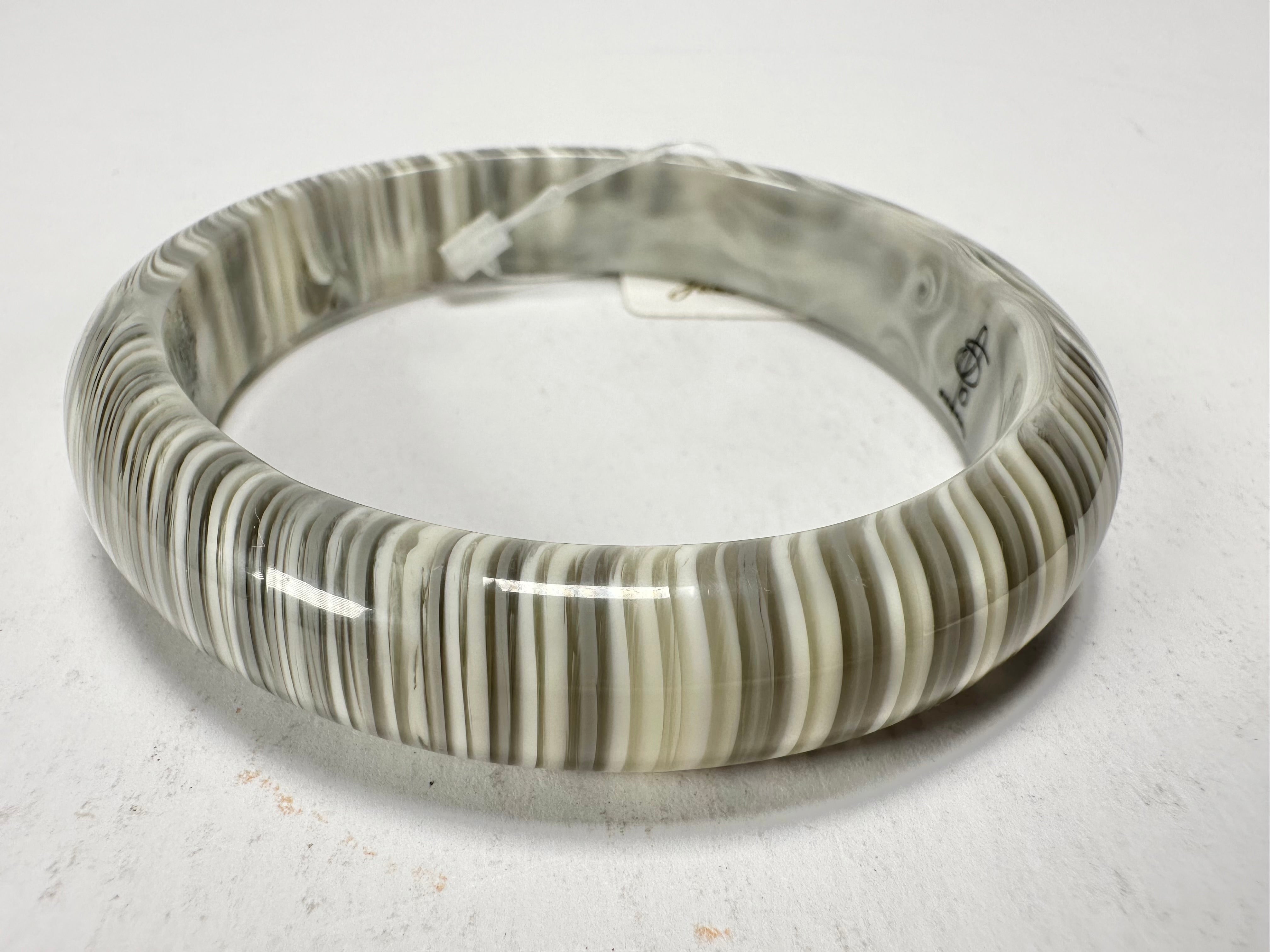 Jackie Brazil "Thin Cat Eye" Liquorice Allsorts with Cat Eye Cream Mix 1.3cm Resin Bangle ( B1151 )