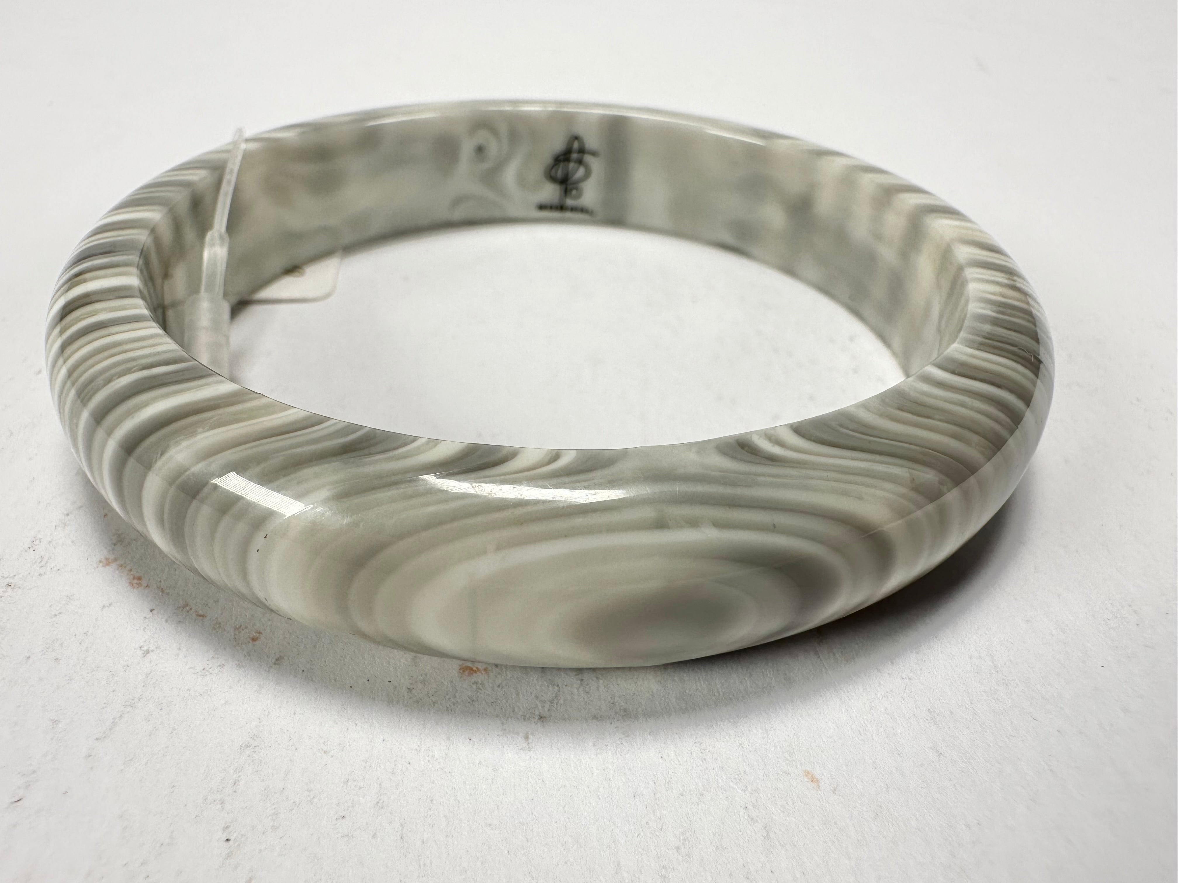 Jackie Brazil "Thin Cat Eye" Liquorice Allsorts with Cat Eye Cream Mix 1.3cm Resin Bangle ( B1151 )