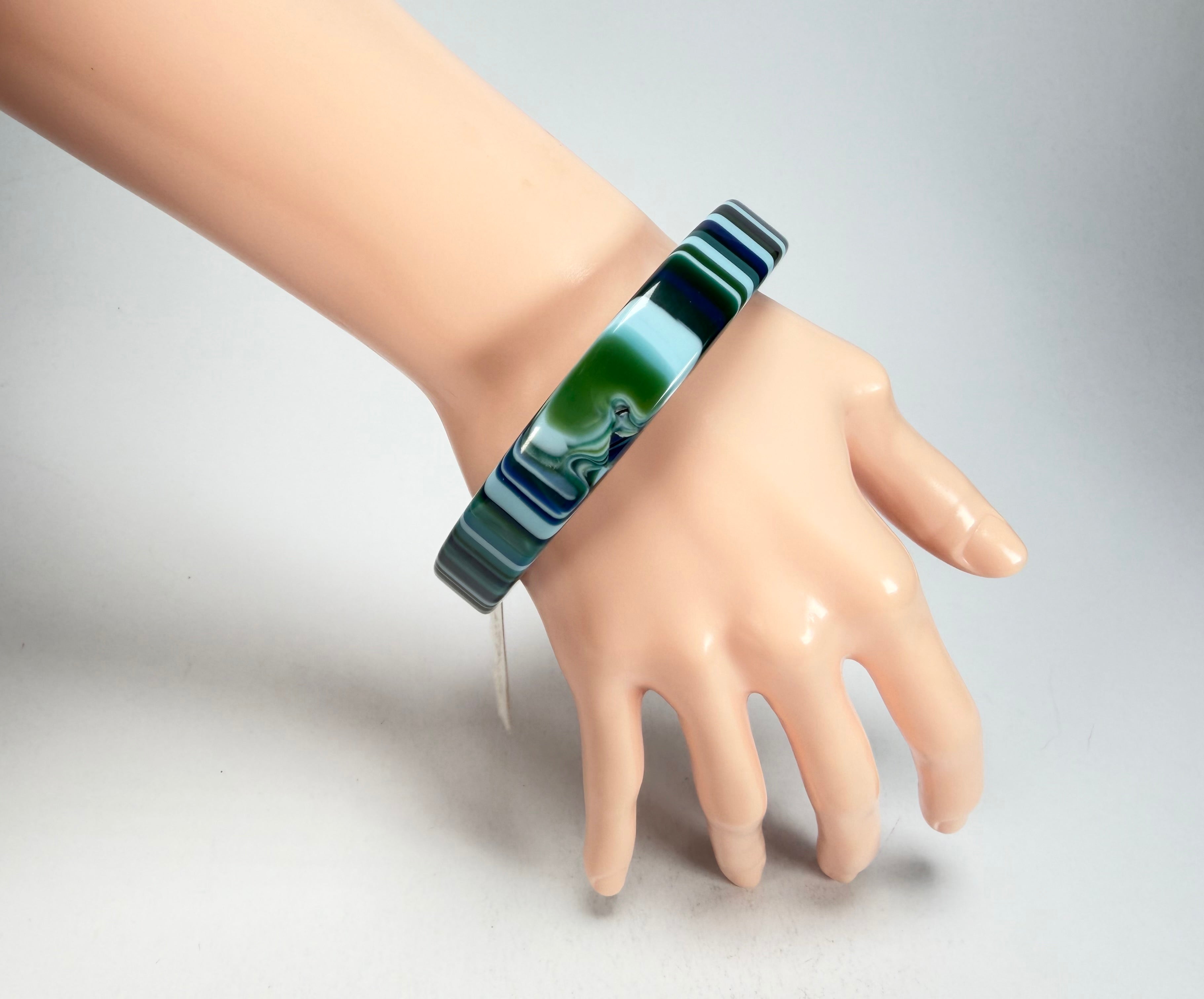 Jackie Brazil "Cat Eye" Liquorice Allsorts with Cat Eye Blue Mix 1.3cm Resin Bangle ( B1034 )