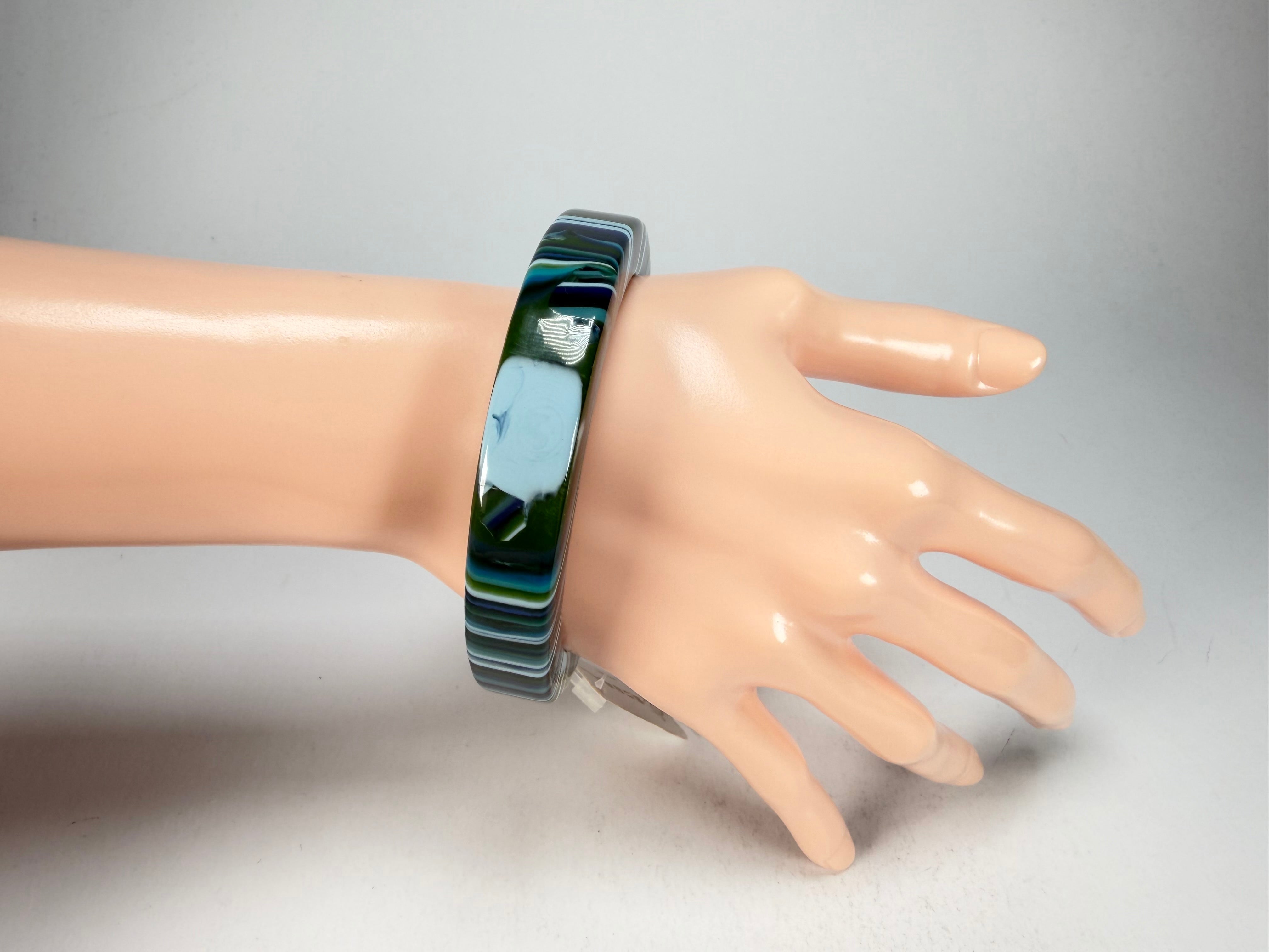 Jackie Brazil "Cat Eye" Liquorice Allsorts with Cat Eye Blue Mix 1.3cm Resin Bangle ( B1034 )